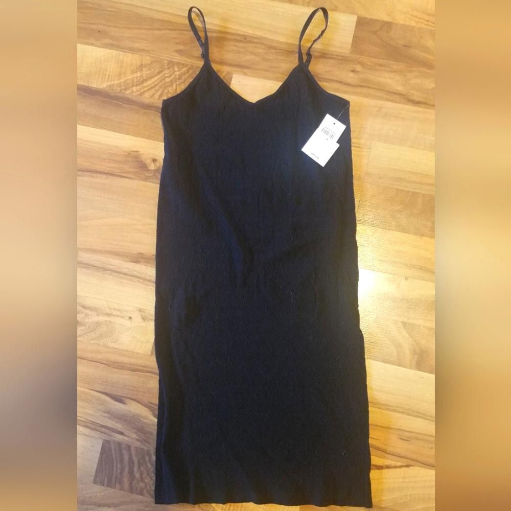 Bar III NWT Bar III Underline Deep Black M/L Slip Size ONE SIZE - 1 Thumbnail