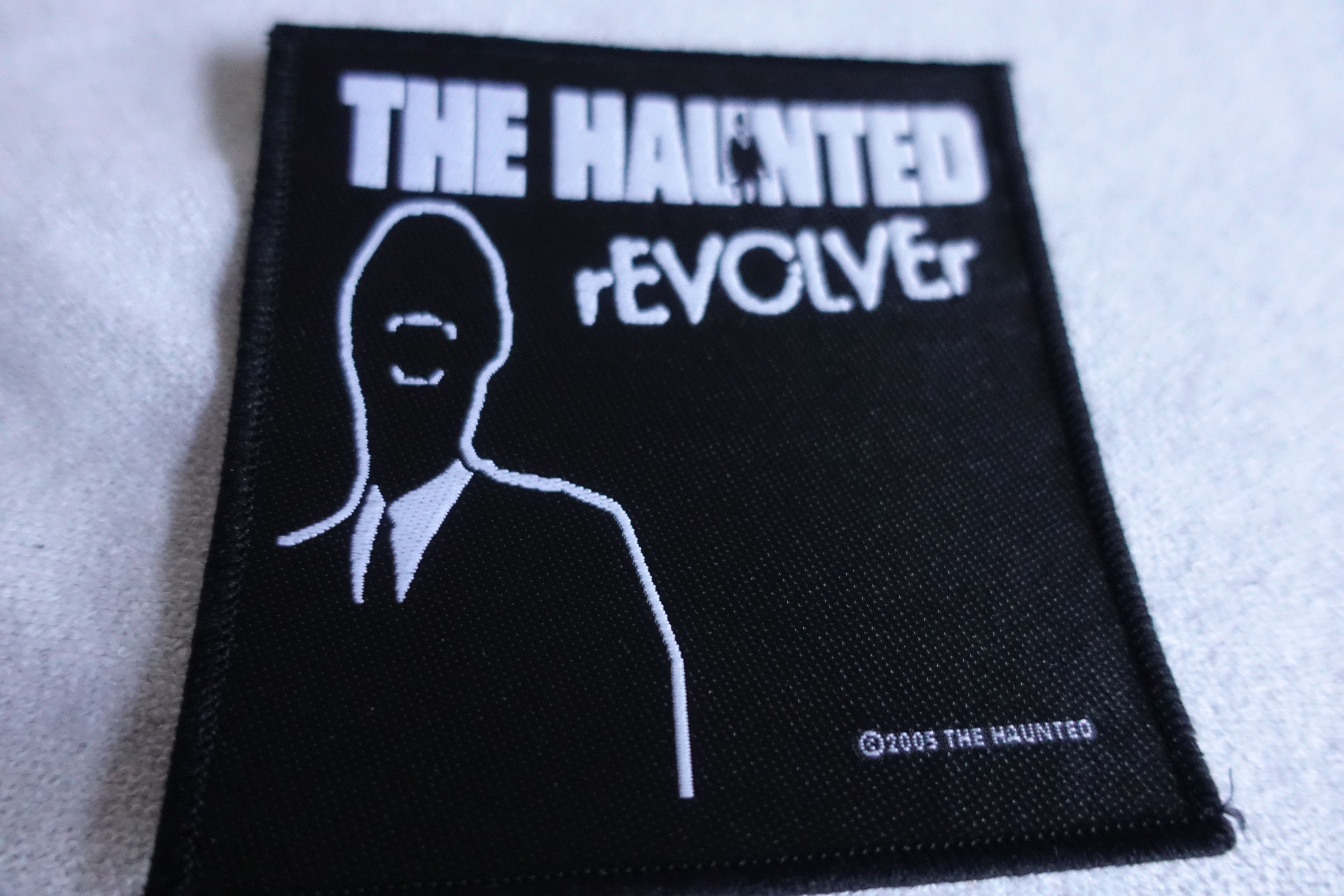 Band Tees The Haunted "Revolver" 2005 woven Patch Death/Thrash Size ONE SIZE - 1 Thumbnail