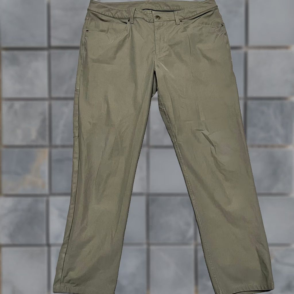 Lululemon Lululemon Pants Mens 36 Green ABC Slim Fit Warpstreme Stretch Commission M5AD8S Chino 28in Inseam Mens Size US 36 / EU 52 - 1 Thumbnail
