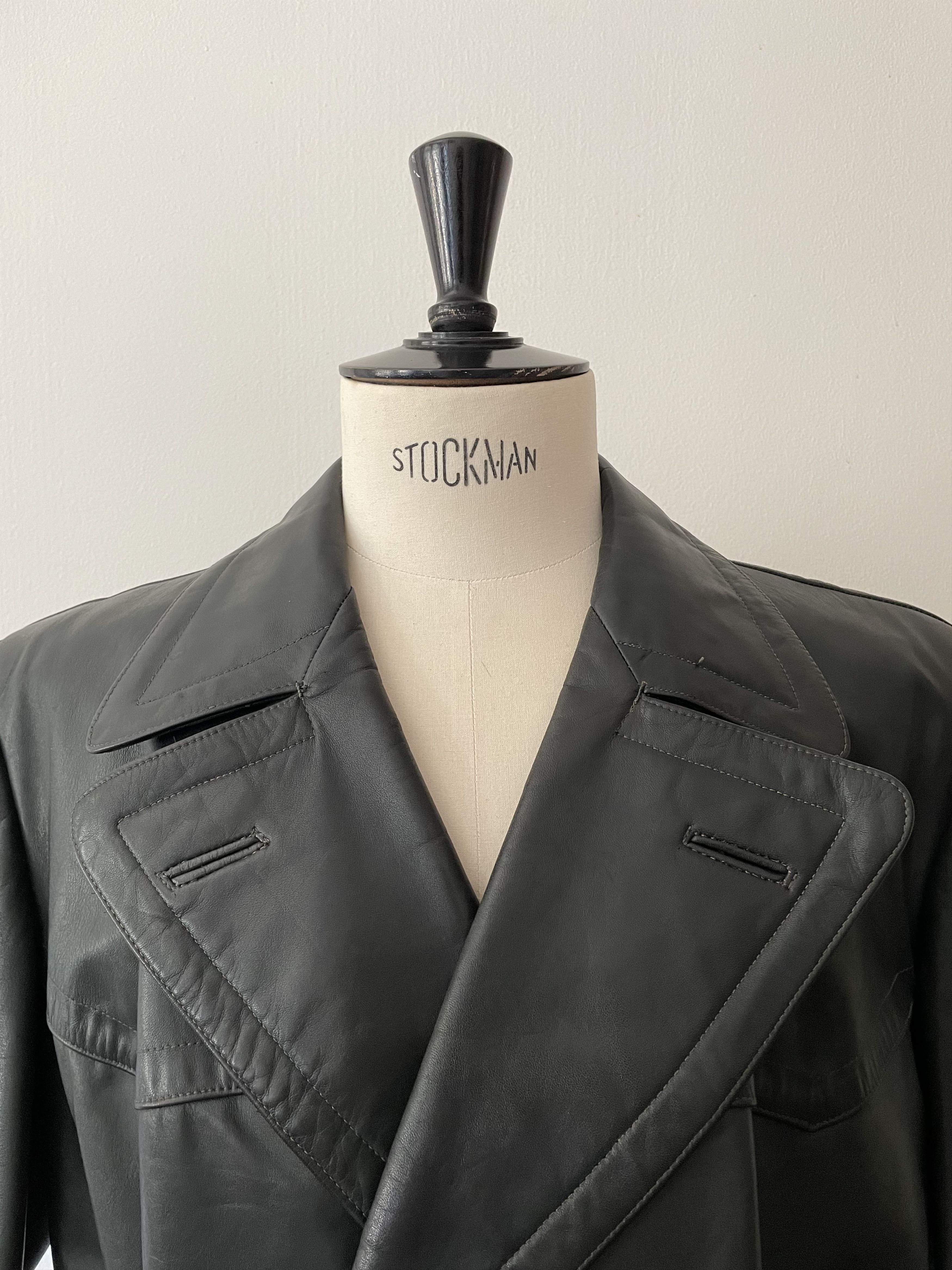 Vintage 1930's German Police Officer Leather Coat - Large Size US L / EU 52-54 / 3 - 4 Thumbnail