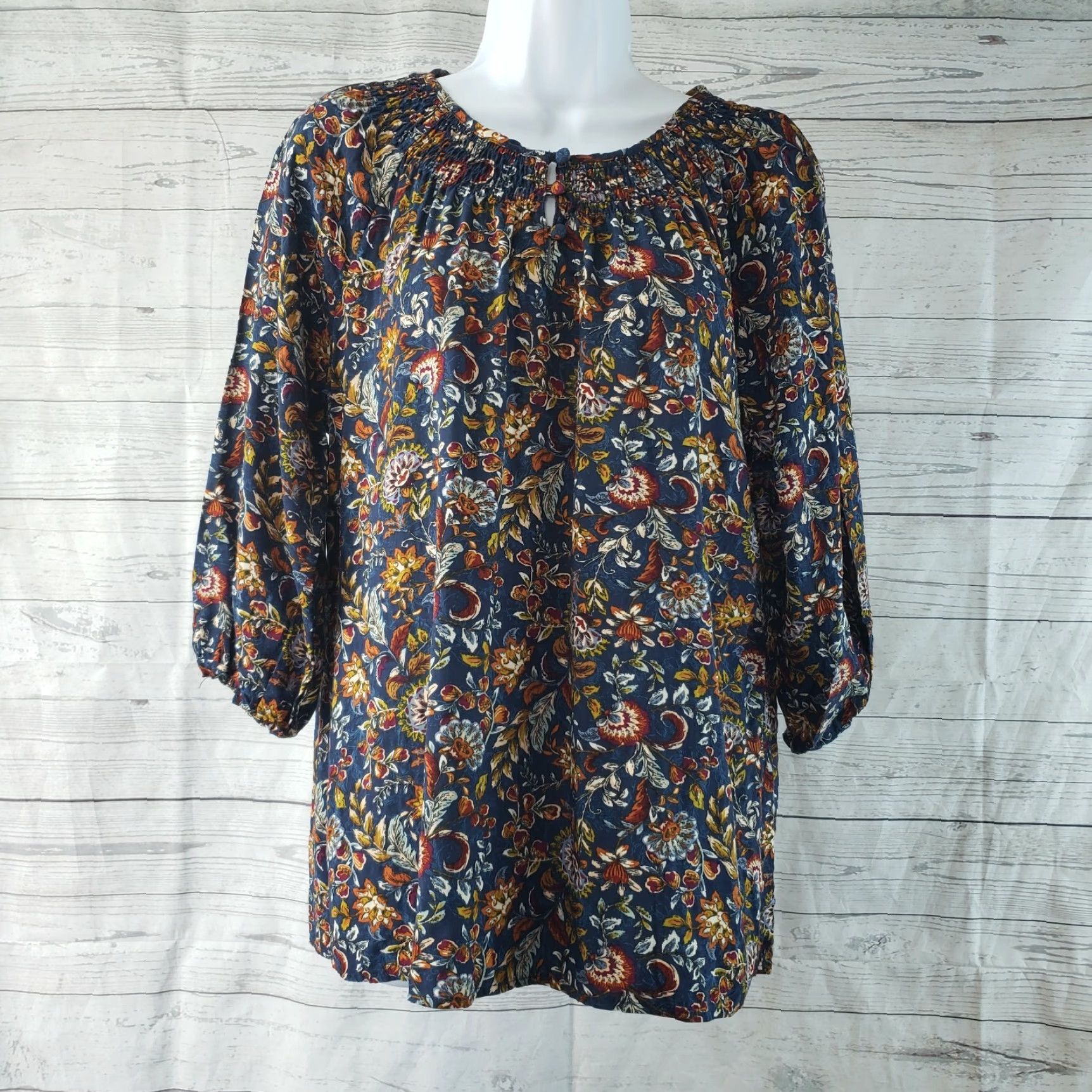 Vintage Christopher & Banks Womens Blouse PS Petite Floral Blue Rayon Blend 3/4 Sleeve Round Neck Shirt Womens Size S / US 4 / IT 40 - 2 Thumbnail