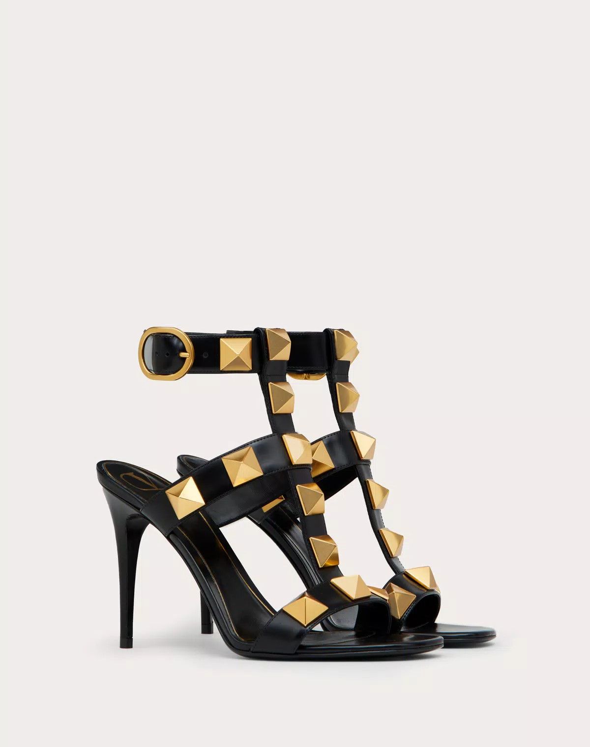 Valentino o1s1wg110625 Roman Stud Calfskin Sandal 100 Mm in Black Size US 8.5 / IT 38.5 - 2 Thumbnail