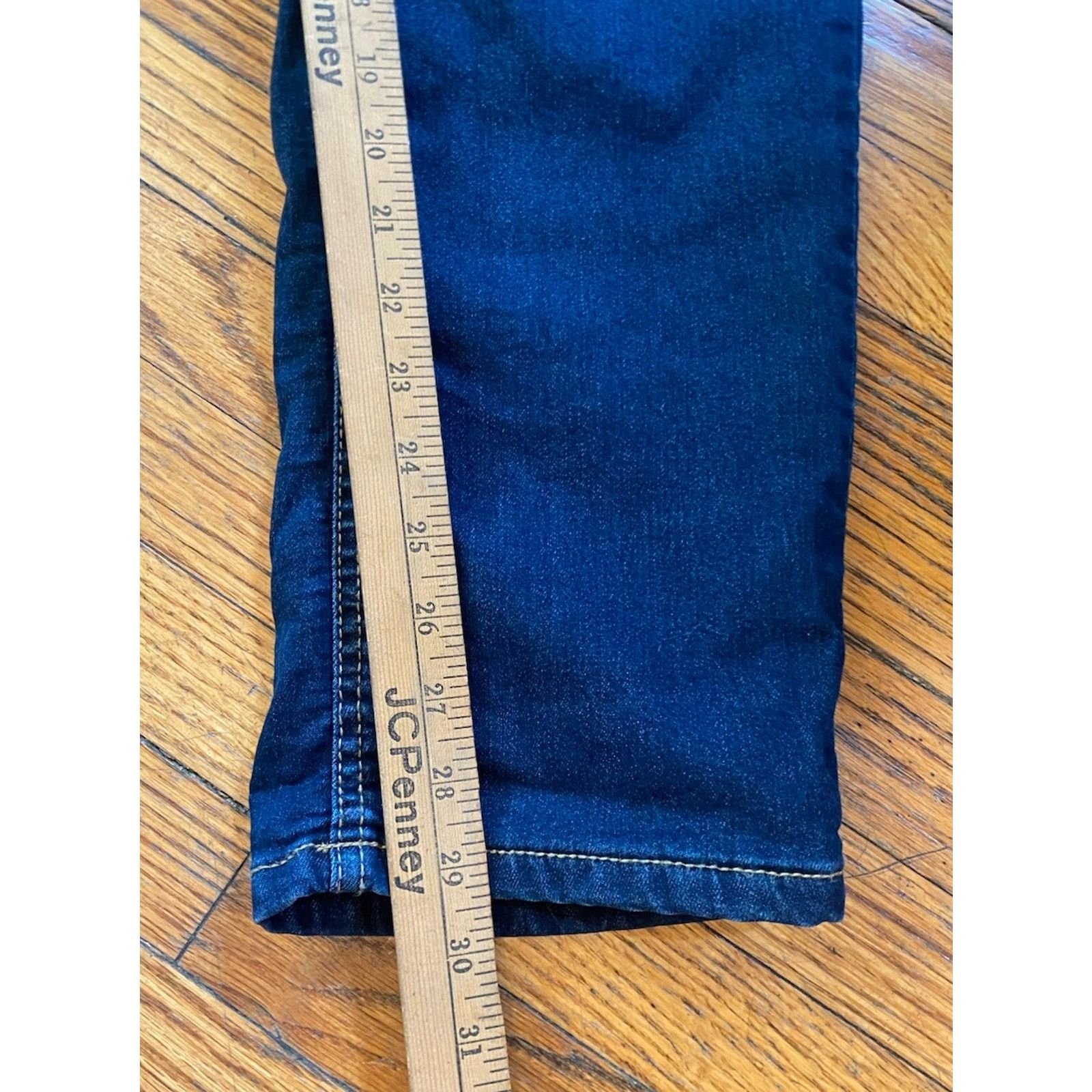 Bit & Bridle NWT Bit Bridle Fleece Lined Straight Leg Jeans Women’s 10 Size 32" / US 10 / IT 46 - 8 Thumbnail