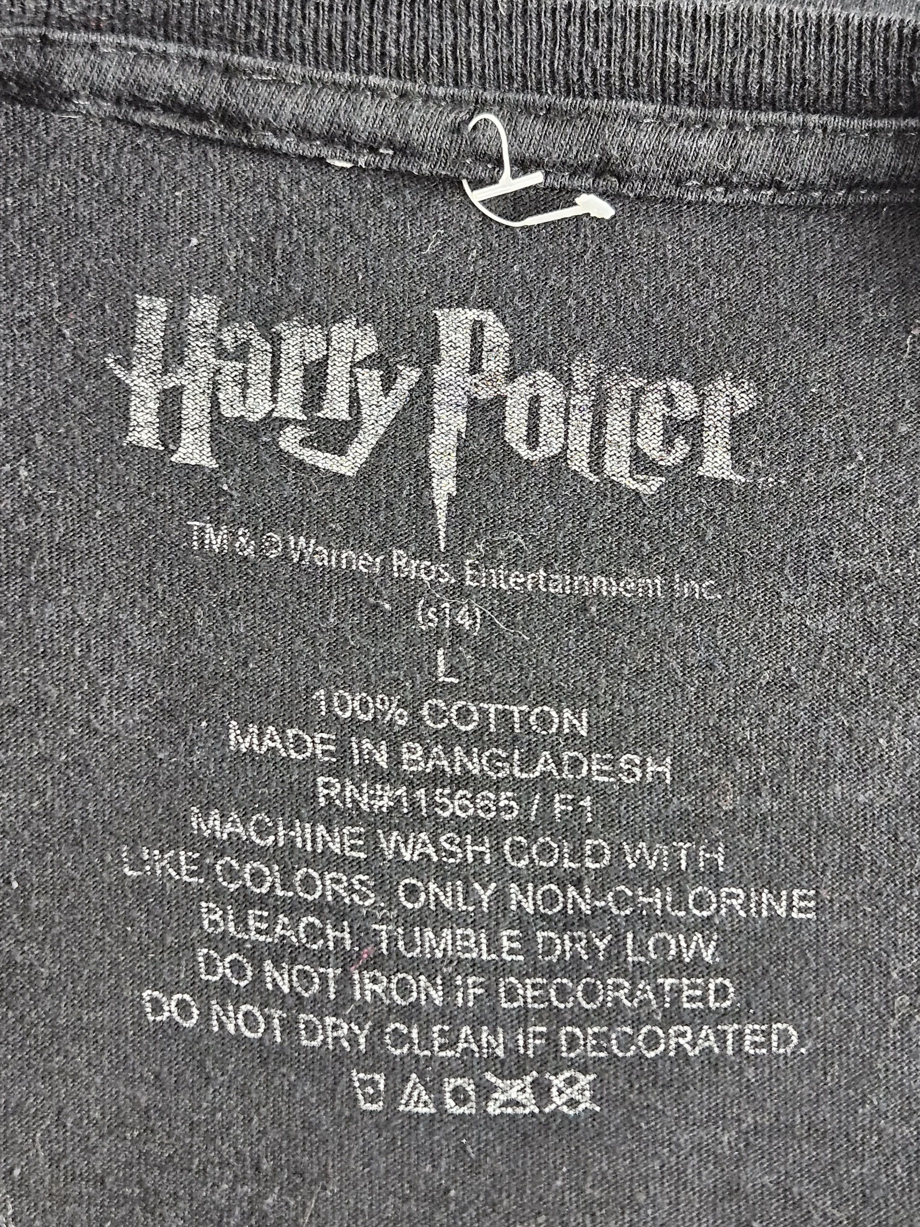 Vintage Vintage Harry Porter And The Sorcerer Stone Movie Shirt Size US L / EU 52-54 / 3 - 4 Thumbnail