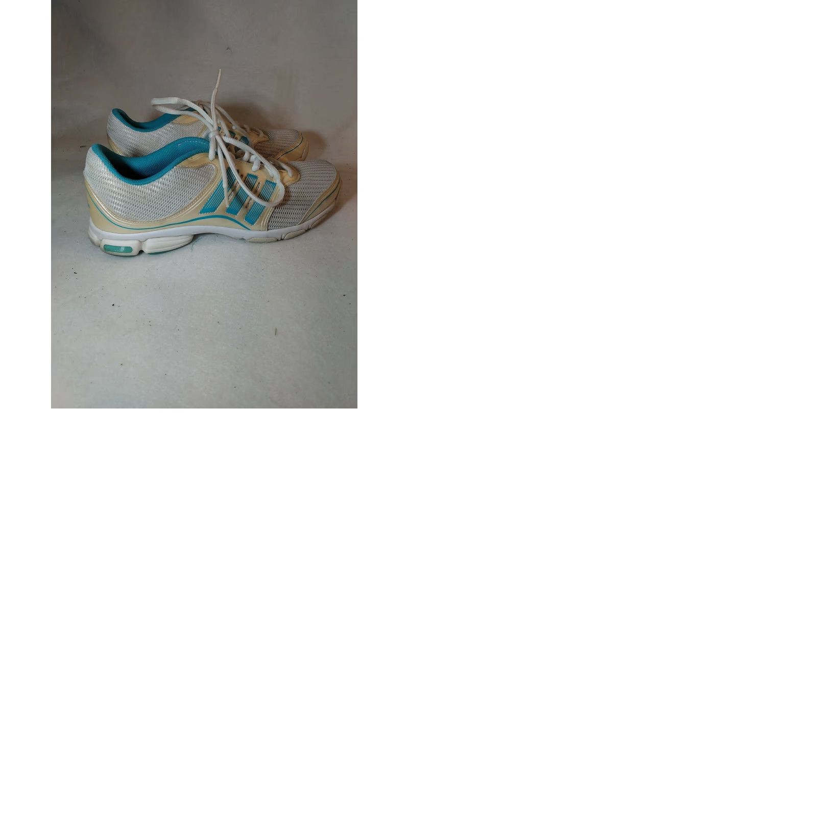 Adidas VINTAGE Adidas 3-D cushion VG Cond creme, white & teal Women's Sz.8.5 Sneaker Womens Shoes Size 8.5 White Teal Cushioned VG Condcreme Size US 9 / IT 39 - 9 Thumbnail