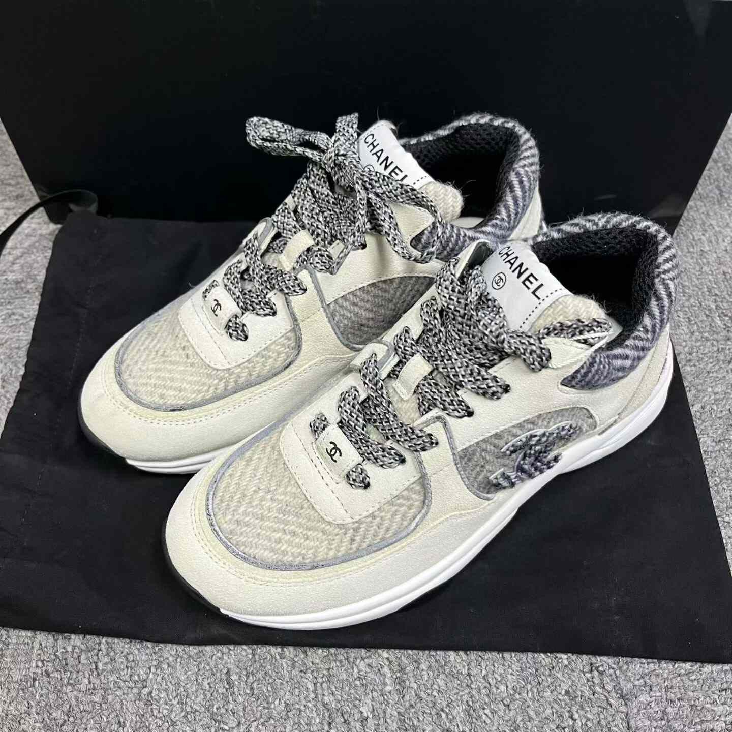 Chanel Chanel White Gray Logo Lightweight Low-Top Sneakers Size US 5.5 / IT 35.5 - 1 Thumbnail