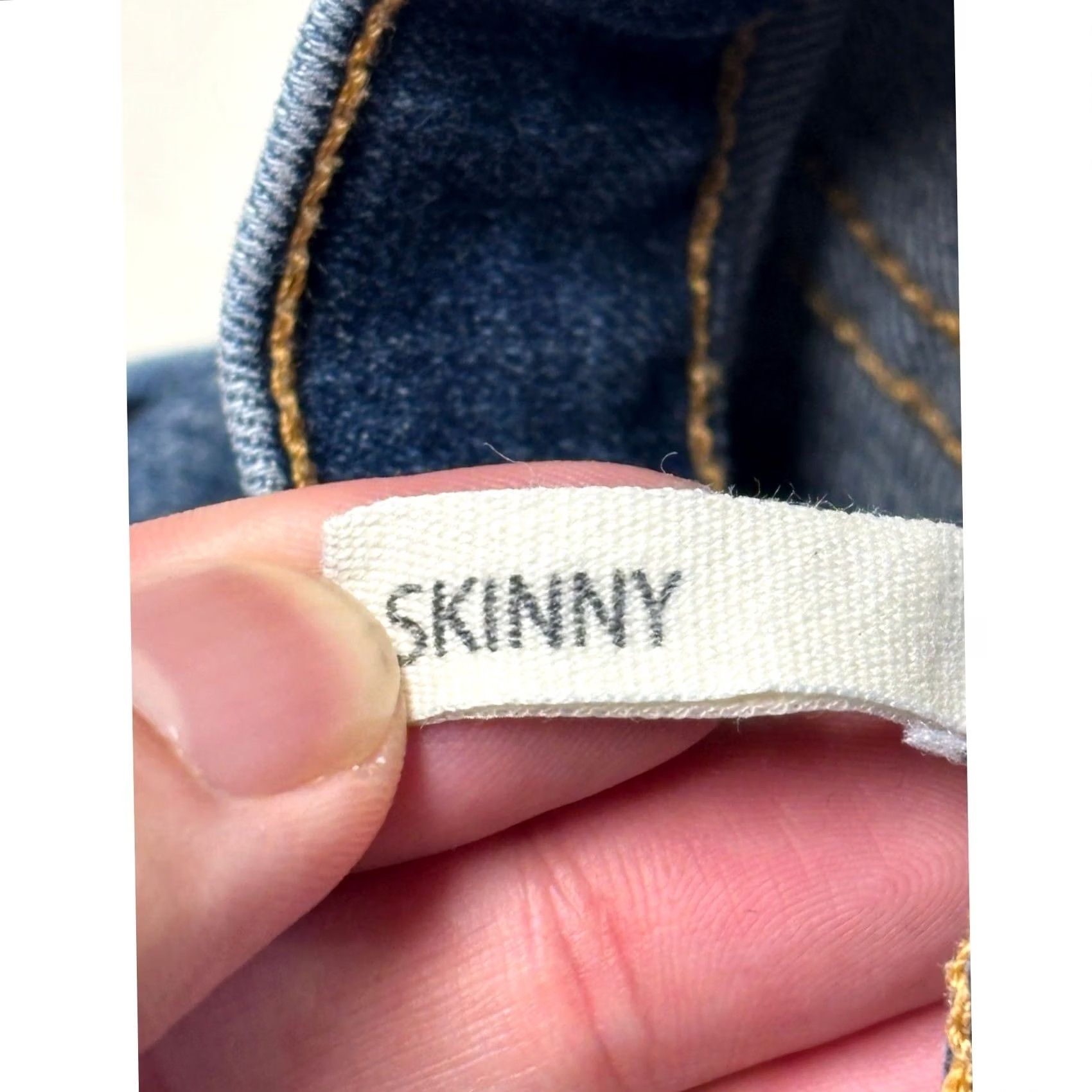Rag & Bone Rag & bone Jeans Women Skinny Denim Blue 27 Waist 27 Inseam 30 Rise Mid Zip Button 5-Pocket Design Distressed Comfortable Slim Hairline Logo Zipper Size 27" / US 4 / IT 40 - 6 Thumbnail