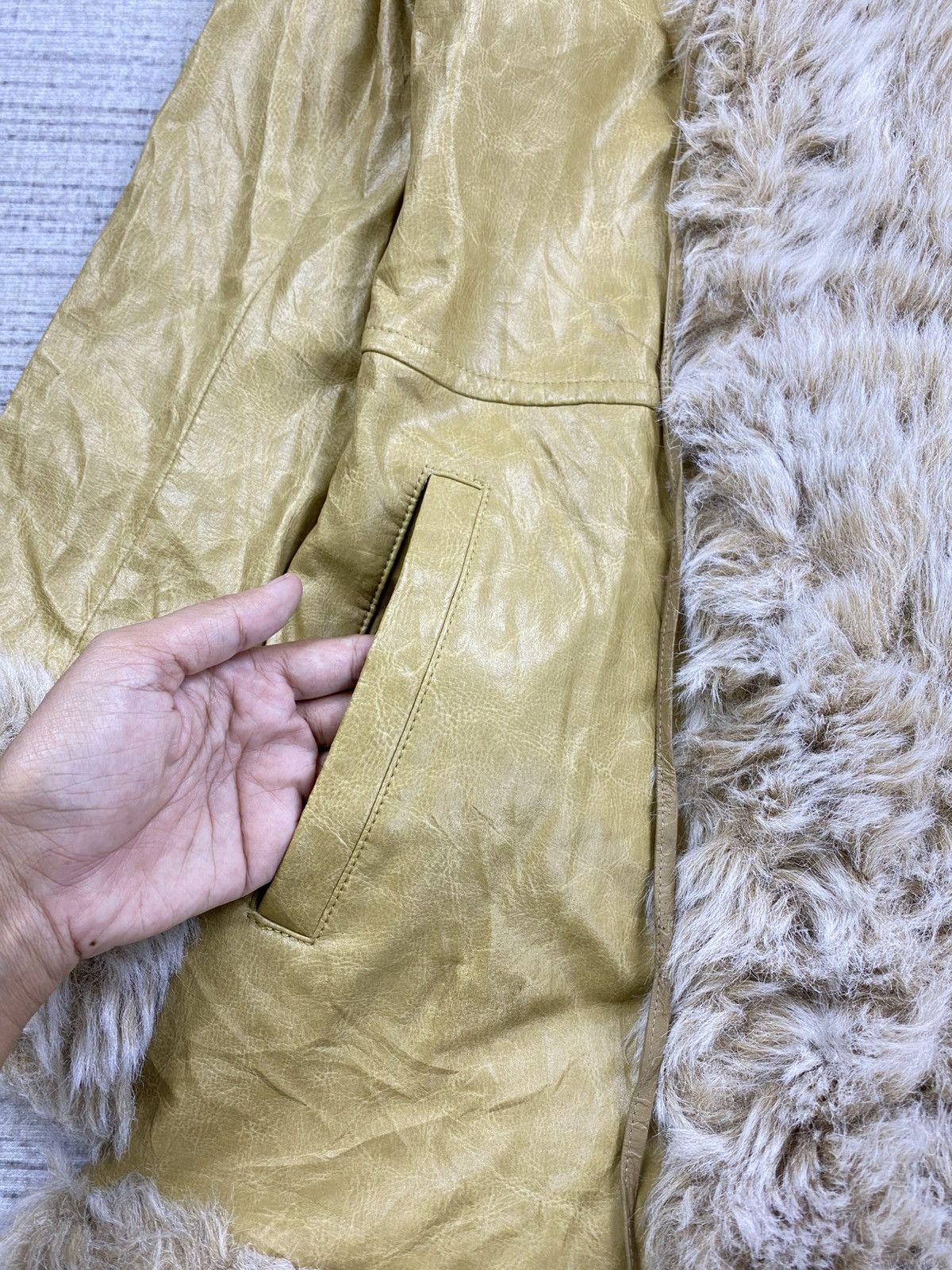 Vintage Vintage L’est Rose Faux Fur Leather Coat Jacket Size US S / EU 44-46 / 1 - 7 Thumbnail
