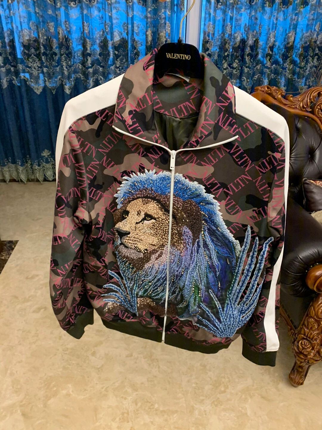 Valentino Valentino Runway Show Jacket L 99% New Size US L / EU 52-54 / 3 - 2 Thumbnail