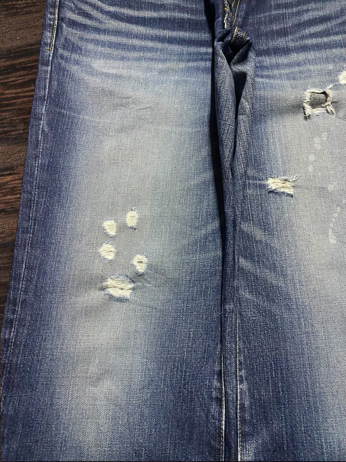 Levi's Vintage Levis Faded Wash Distressed Staright Jeans Size US 31 - 7 Thumbnail