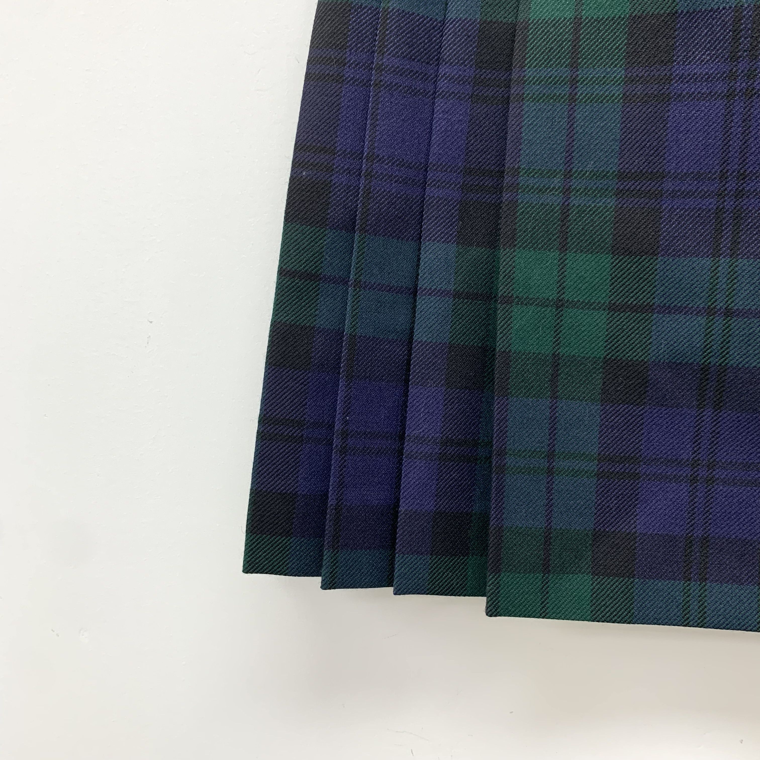 Miu Miu Miu Miu Plaid Pleated Skirt Belted (Size ML) Size 28" / US 6 / IT 42 - 5 Thumbnail