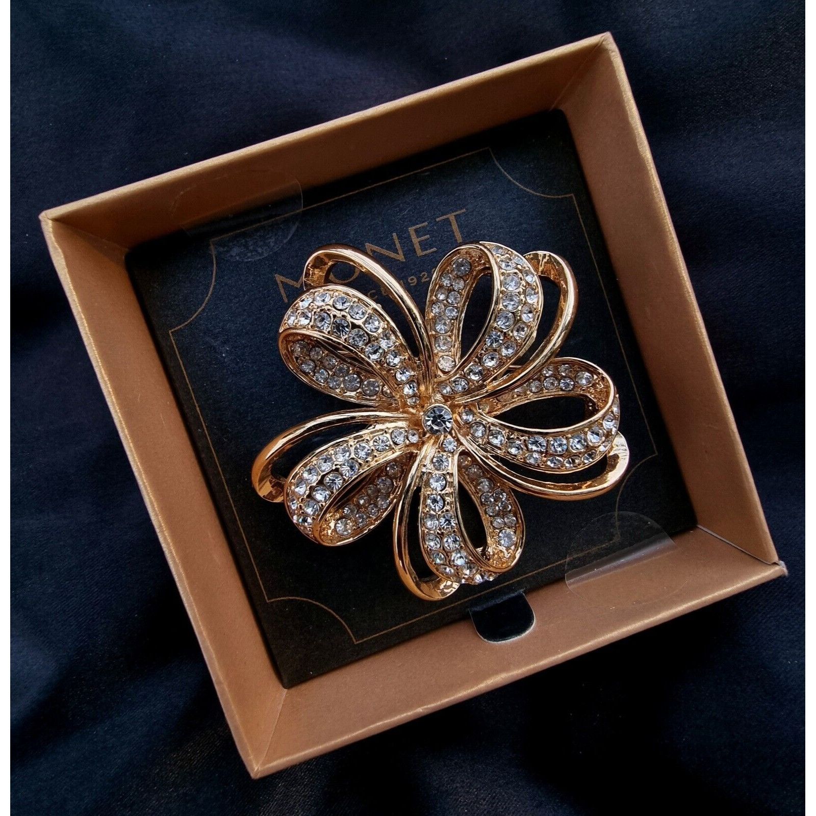 Monet Monet Rhinestone Gold Tone Brooch Bow Flower In New Box Size ONE SIZE - 3 Thumbnail