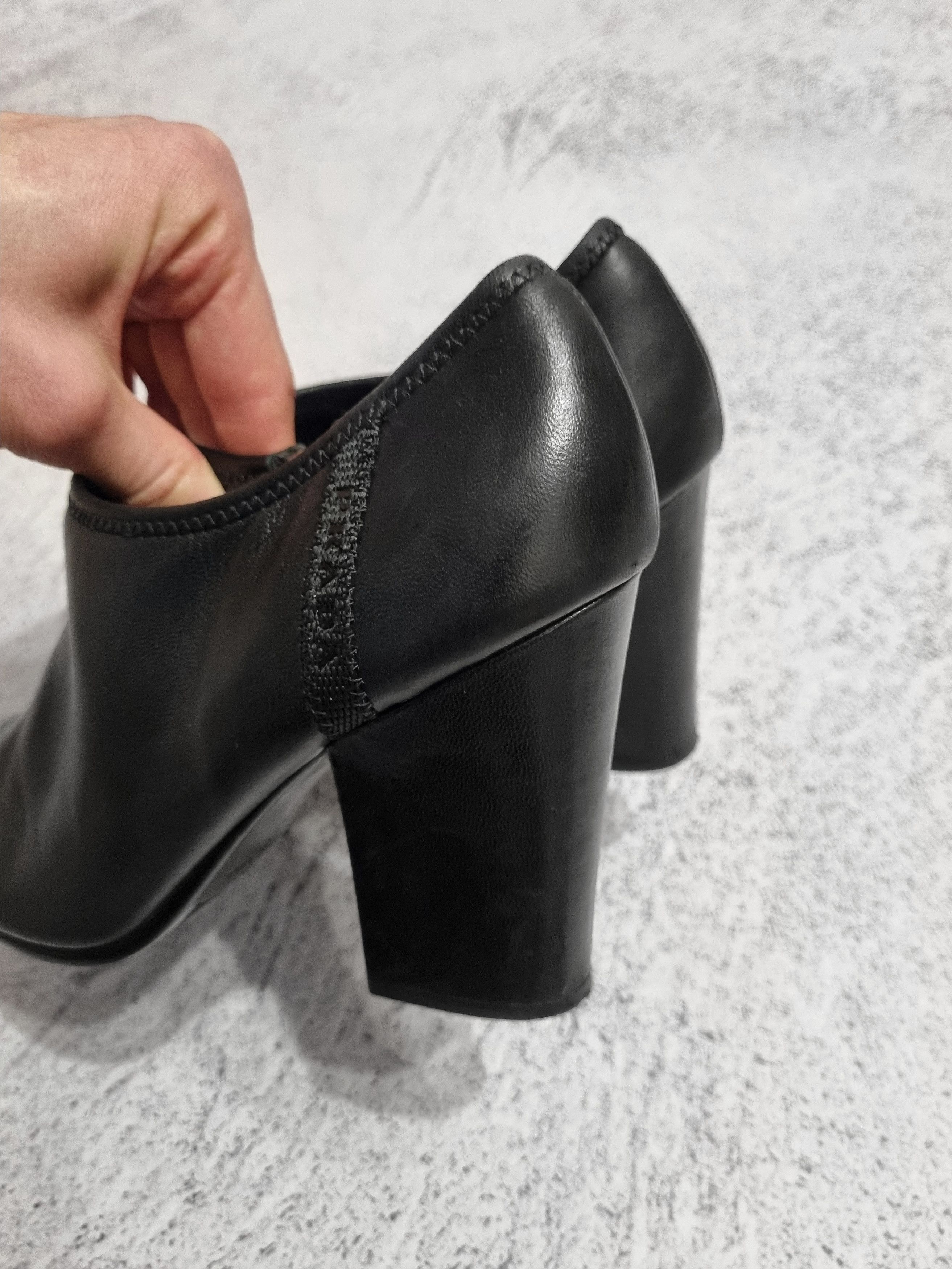 Prada Vintage Prada Leather Zip-Up Heeled Ankle Boots Shoes Size US 8 / IT 38 - 8 Thumbnail