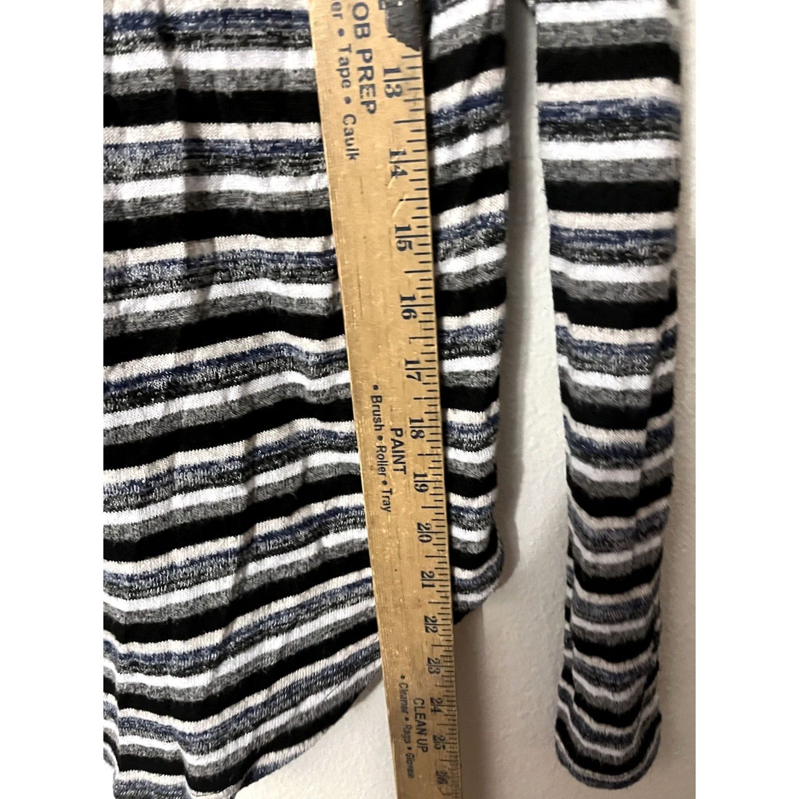 American Eagle Outfitters American Eagle Outfitters Womens XS Long Sleeve V-Neck Shirt Multicolor Pattern Bohemian Classic College Preppy Size XS / US 0-2 / IT 36-38 - 4 Thumbnail
