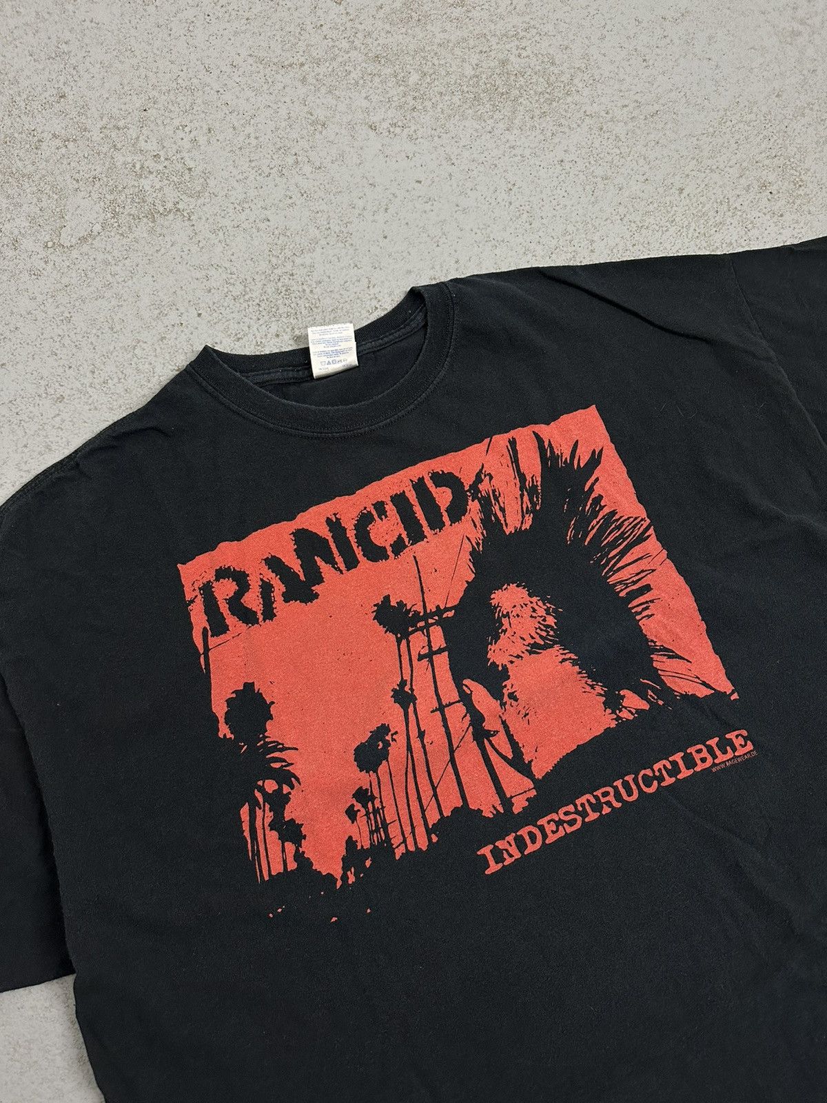 Band Tees Rancid 2003 Indestructible T-Shirt Size US XXL / EU 58 / 5 - 6 Thumbnail