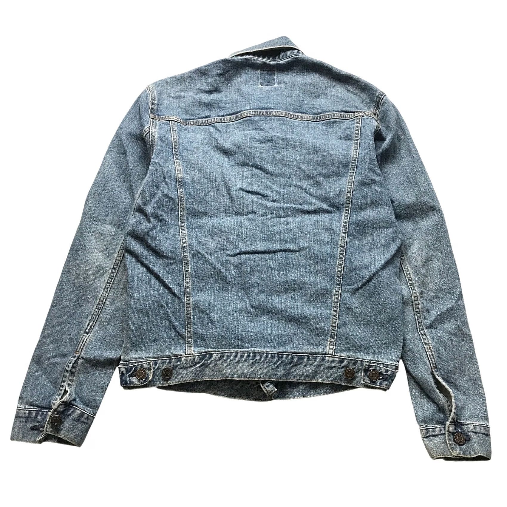 Gap VINTAGE Gap Denim Trucker Jacket Shirt Women S Long Sleeve Pocket Blue 90s Casual Mens Womens Girls Size S / US 4 / IT 40 - 2 Thumbnail