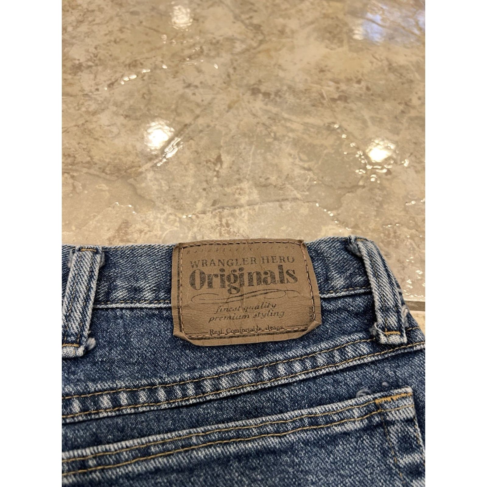 Wrangler VINTAGE Wrangler Relaxed Denim 10" Shorts Jeans Bermuda Jorts 100% Cotton Mens 44 Denim Blue Size US 44 / EU 60 - 3 Thumbnail