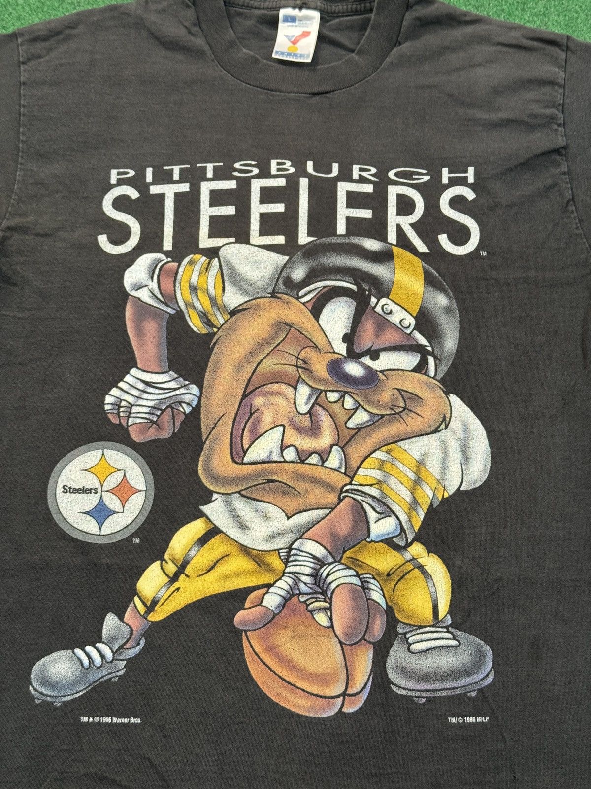 Starter Vtg 90s Pittsburgh Steelers Taz Looney Tunes Cartoon T Shirt Size US L / EU 52-54 / 3 - 2 Thumbnail