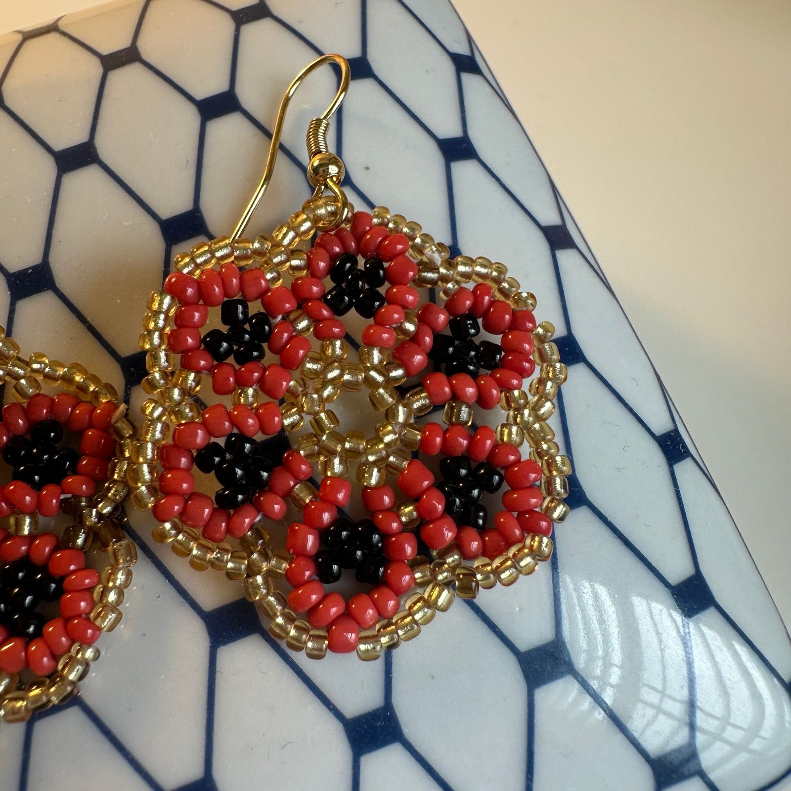 Other Flower Dangle Beaded Earrings Multicolor Orange Black Gold Size ONE SIZE - 3 Thumbnail