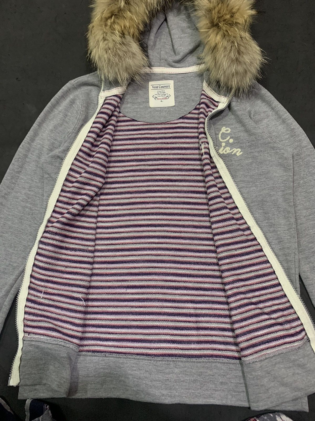 Beauty Beast Fur Zip Hoodie Vent Couvert Grey Lgb Ifsixwasnine style Size US M / EU 48-50 / 2 - 5 Thumbnail
