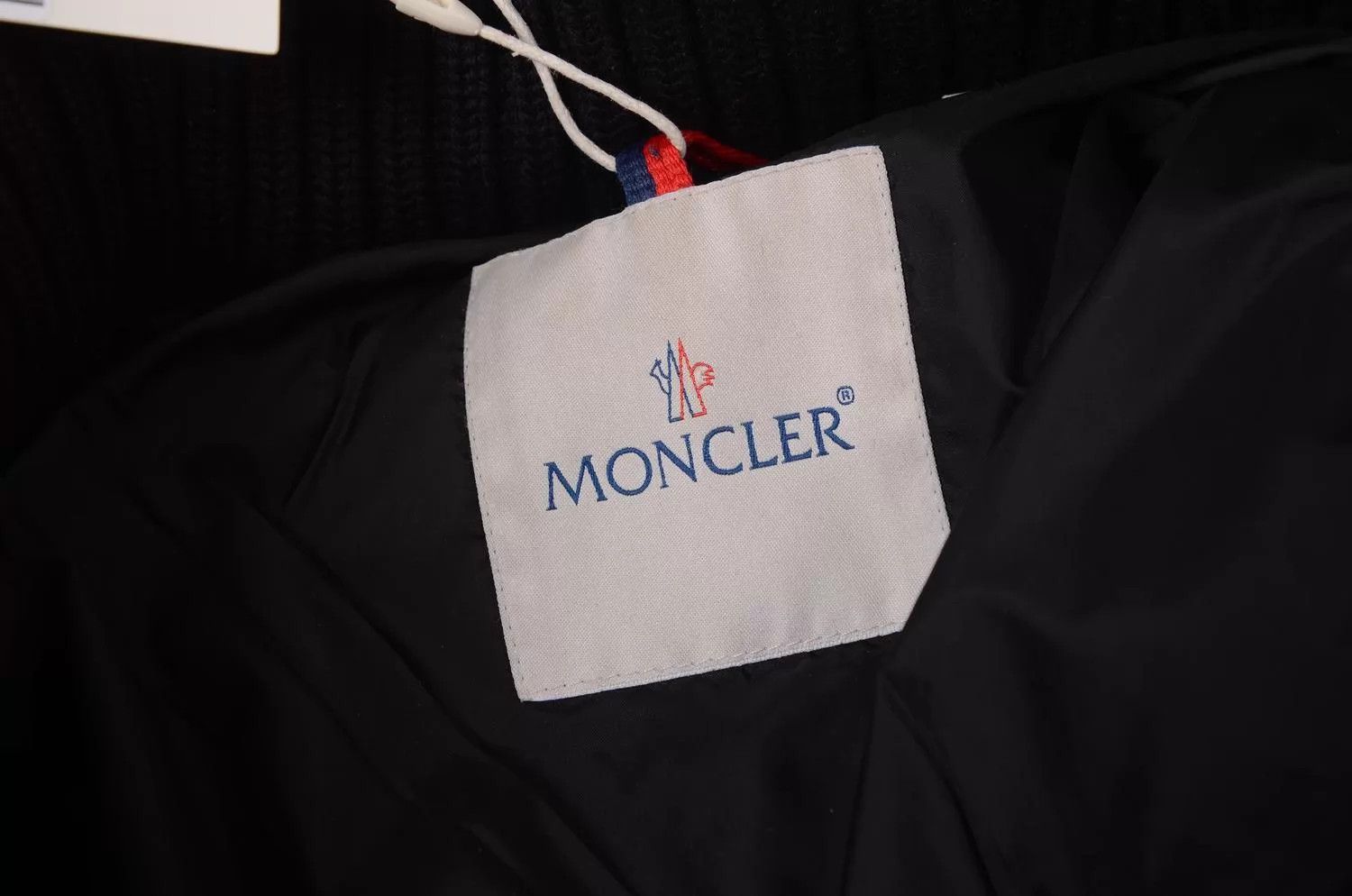 Moncler Moncler Puffer Jacket Size 3 Size L / US 10 / IT 46 - 3 Thumbnail