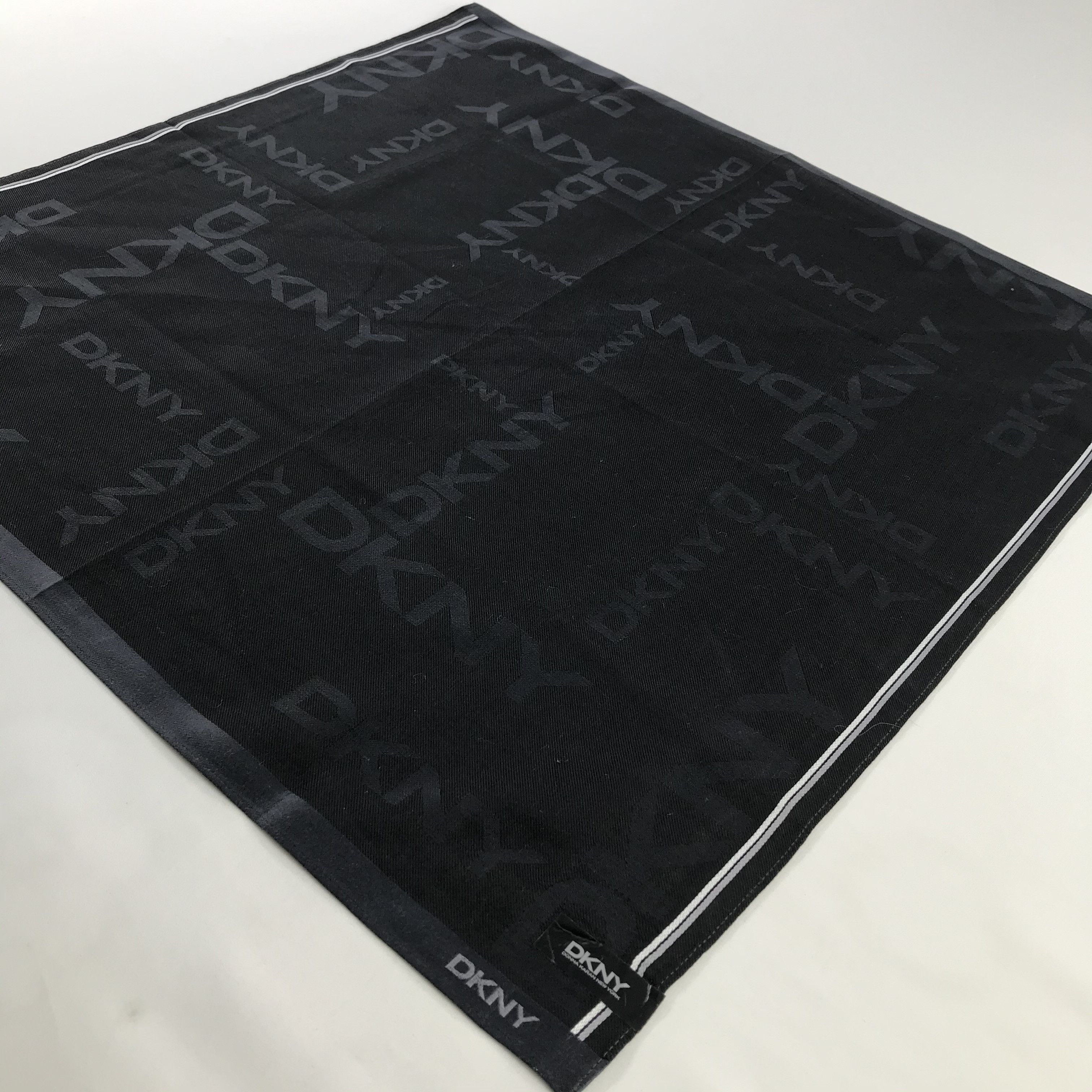 DKNY × Vintage DKNY Bandana / Handkerchief / Neckerchief - S782 Size ONE SIZE - 2 Thumbnail