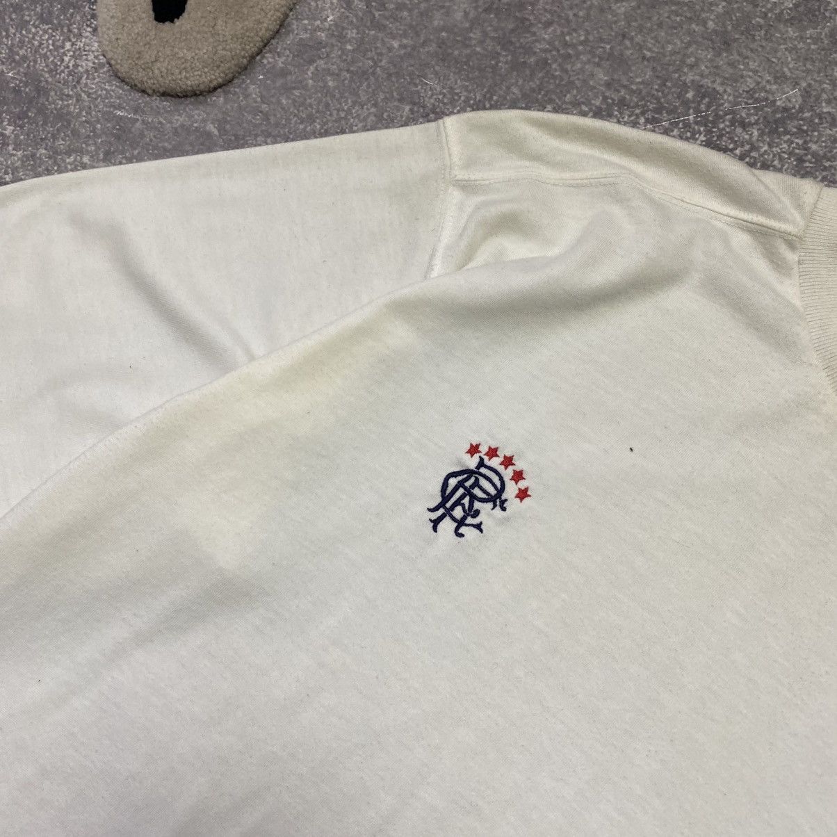 Umbro Vintage Umbro Rangers Small Logo 90’s soccer tee Size US XL / EU 56 / 4 - 4 Thumbnail