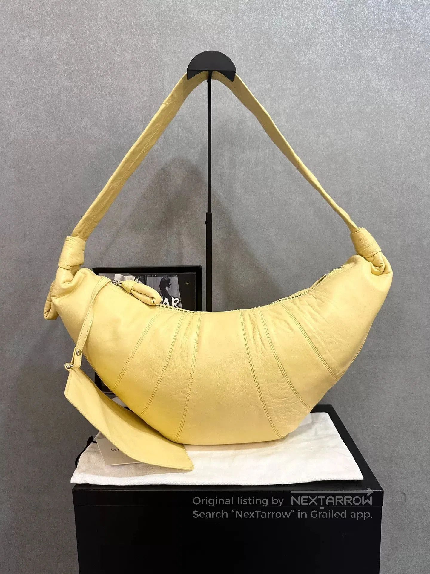 Lemaire Lemaire Oversized Ginger Croissant Bag. Size ONE SIZE - 3 Thumbnail