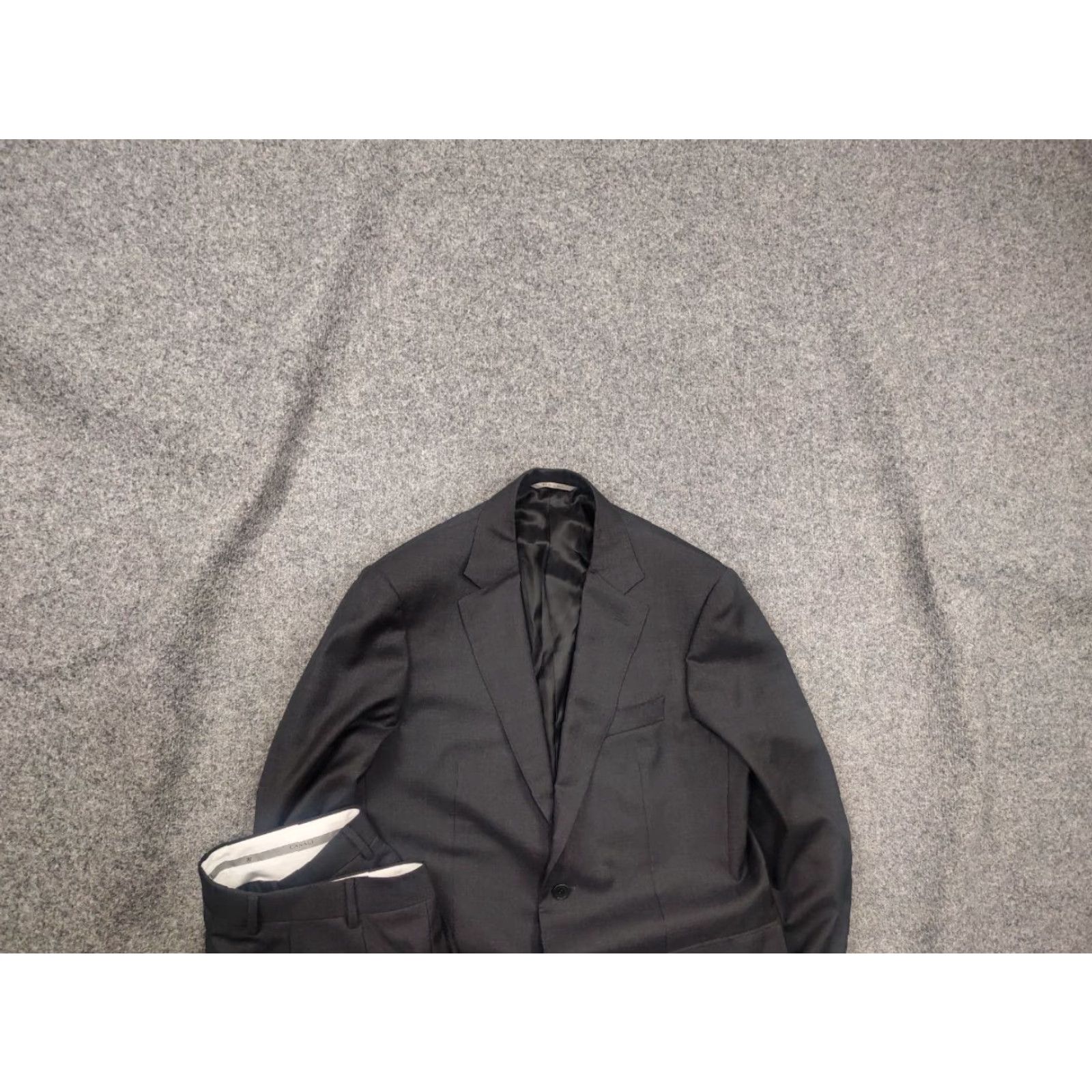 Canali Canali Italy Design 13280 / 30 slim fit 2 button Business Classic Suit Dark Gray wool fabric Size 50R - 2 Thumbnail