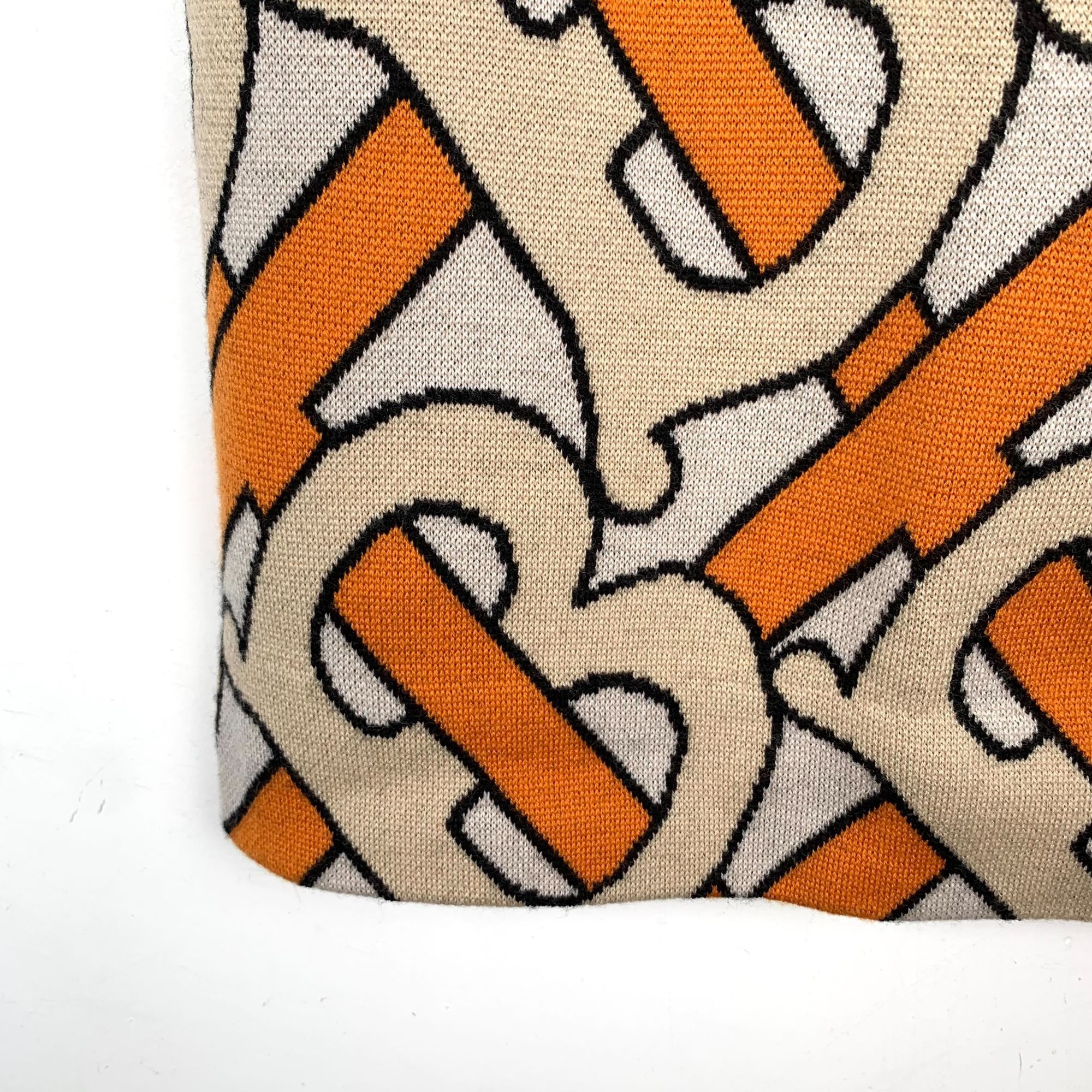 Burberry Burberry London England Wool Logo Knit Skirt M Beige & Orang Size 28" / US 6 / IT 42 - 6 Thumbnail