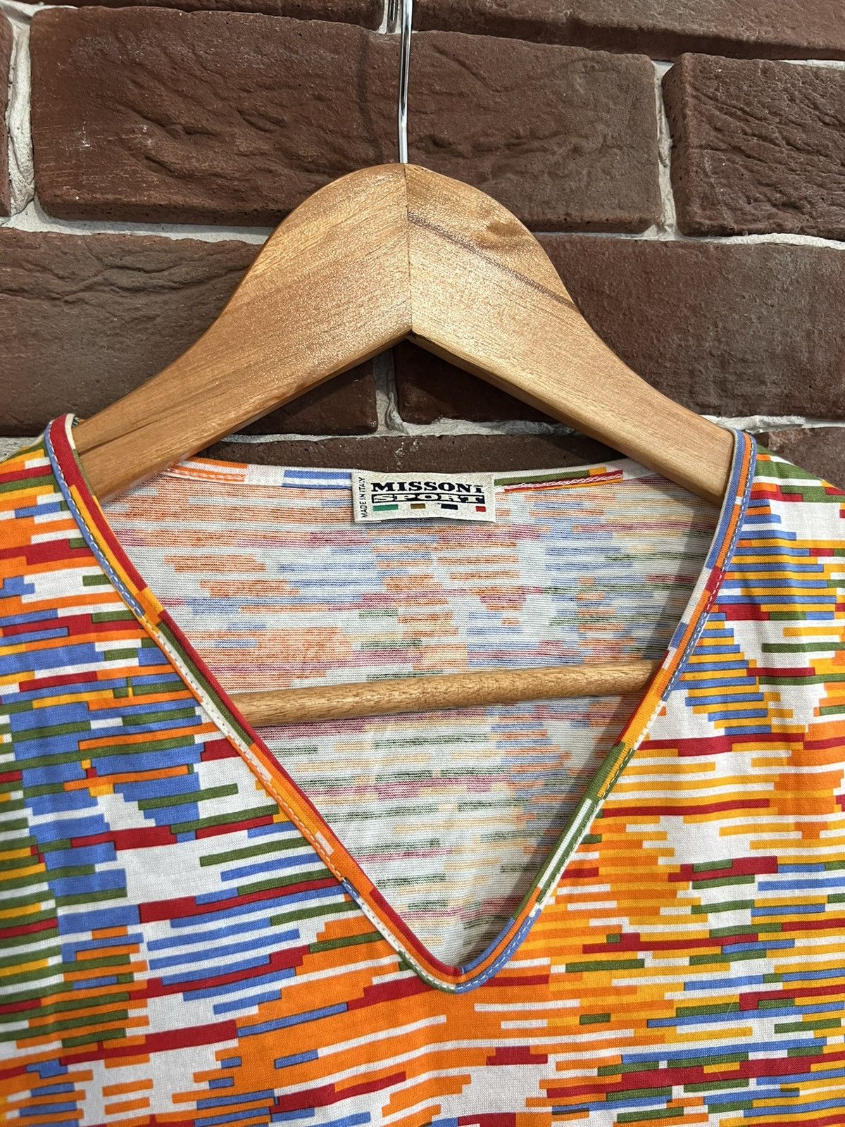 Missoni Rare Vintage 80s Missoni Sport V Neck Tshirt Womens Designer Size L / US 10 / IT 46 - 3 Thumbnail