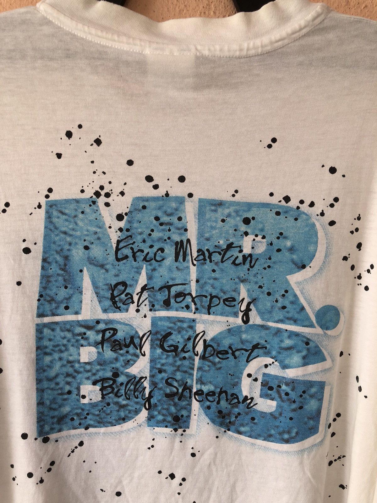 Band Tees × Vintage Vintage 90s MR BIG Thrashed Band Tee Size US L / EU 52-54 / 3 - 22 Thumbnail