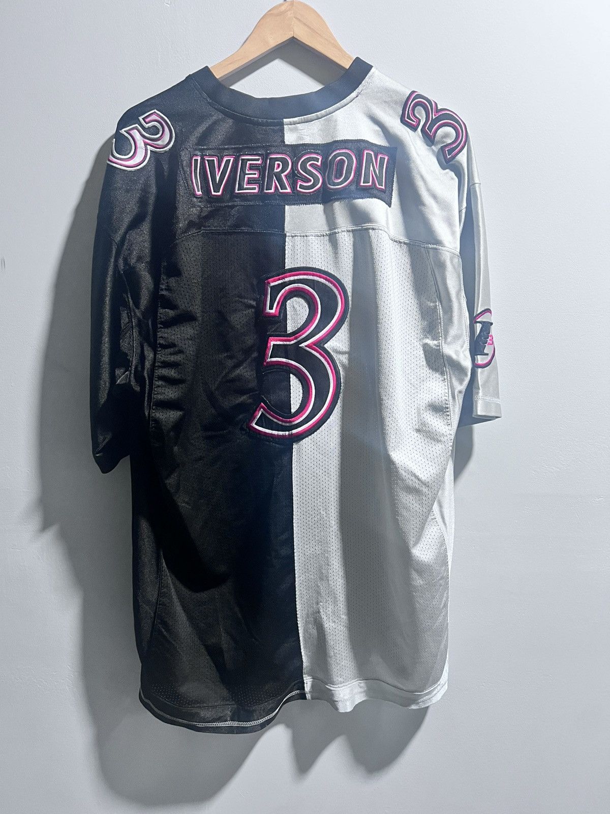 Reebok vintage reebok iverson rare white and black jersey Size US L / EU 52-54 / 3 - 2 Thumbnail