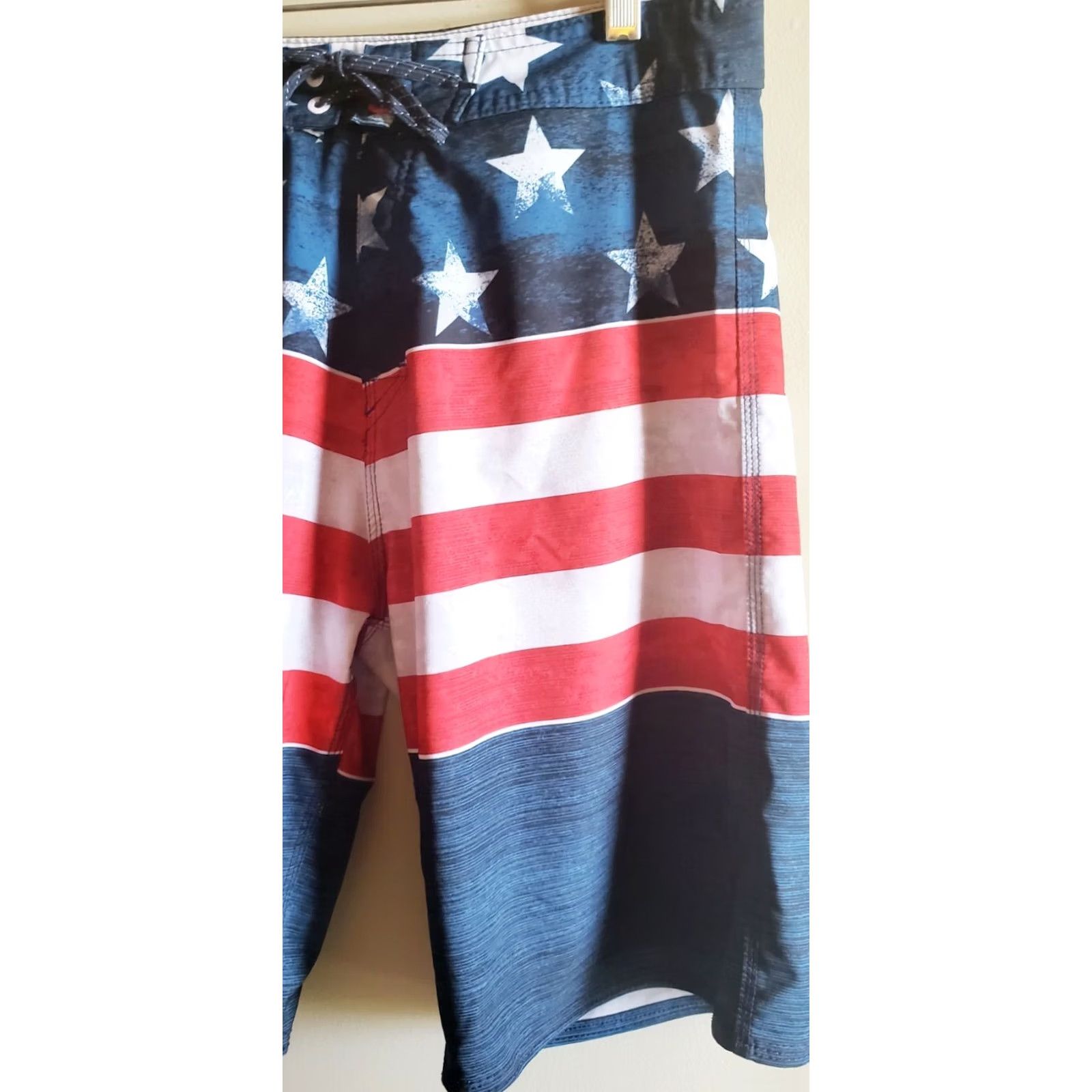 Burnside Burnside Mens Board Shorts Swim Trunks Sz 32x10 American Flag Patriotic No Liner Size US 32 / EU 48 - 2 Thumbnail