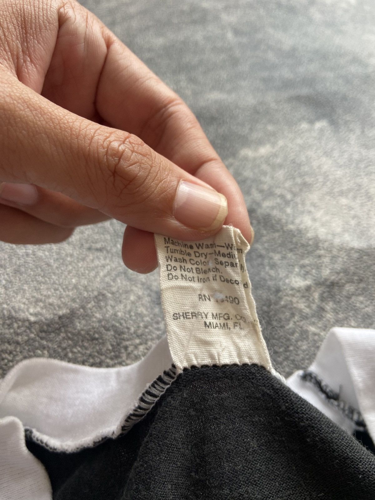 Vintage RARE Minnie Mouse California 80s Ringer Tee Tshirt Size US M / EU 48-50 / 2 - 7 Thumbnail