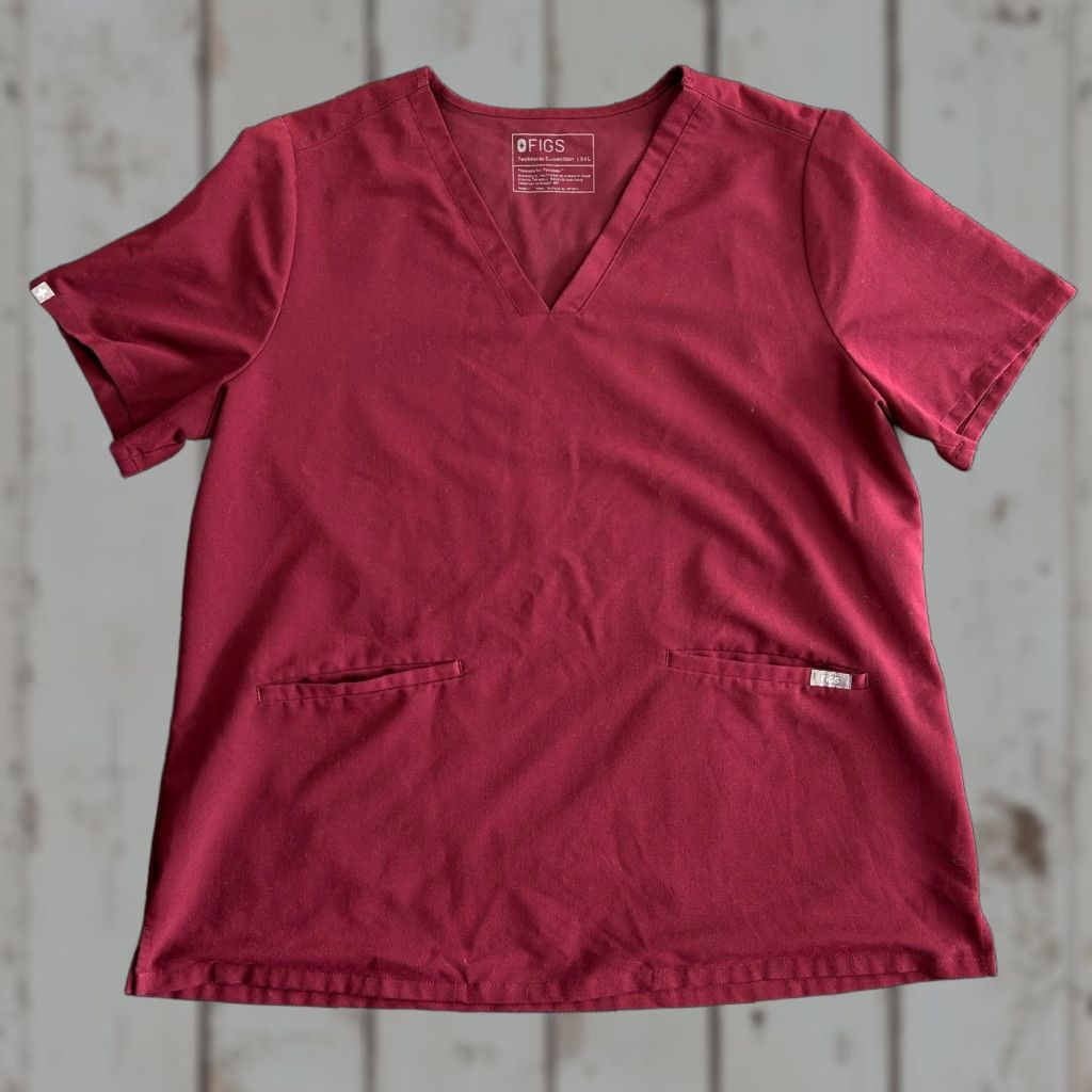 Vintage FIGS Scrub Top Shirt Womens 2XL Maroon Solid Medical 3 Pocket FW1100 Casma V2XL Womens Size XXL / US 16-18 / IT 52-54 - 1 Thumbnail