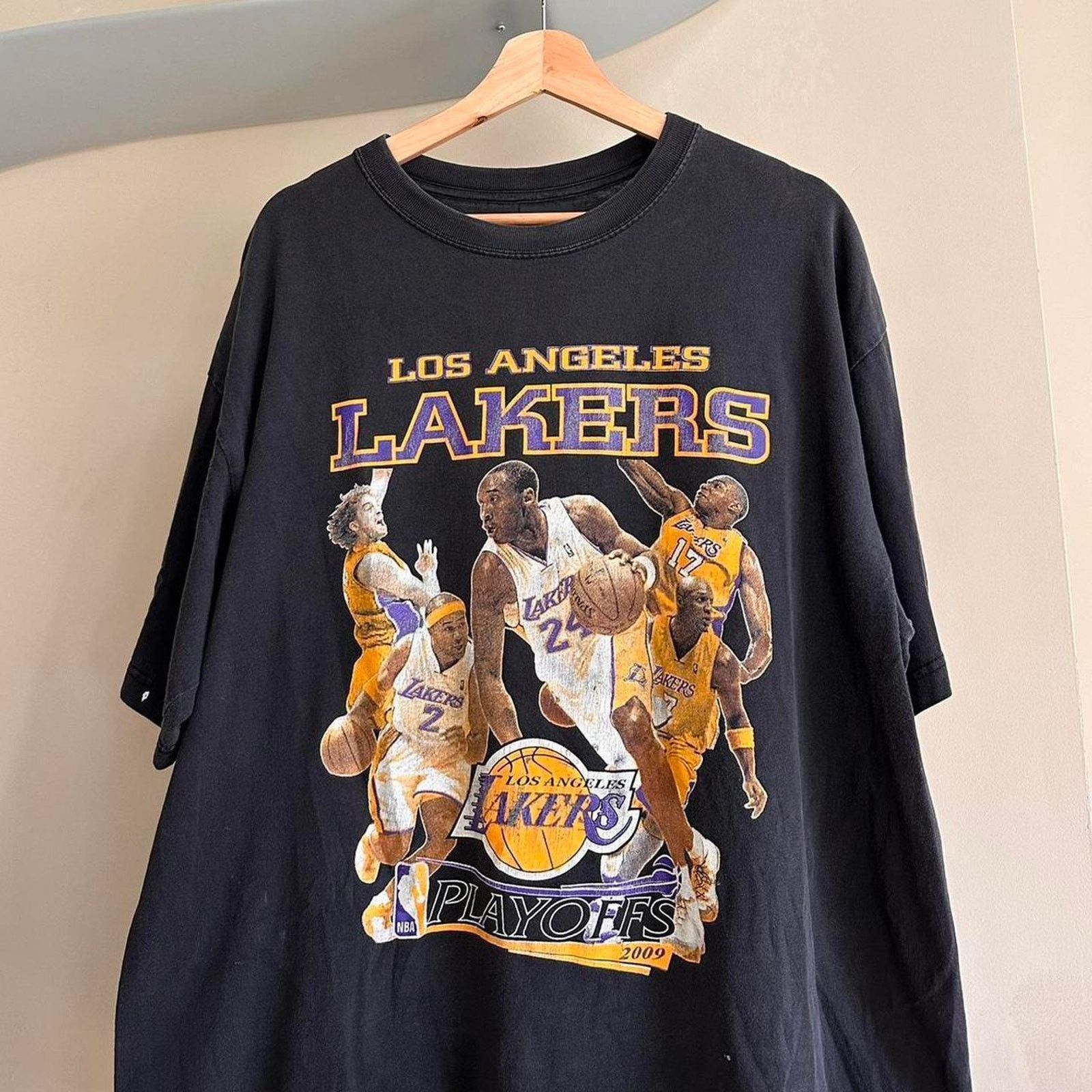 NBA × Rap Tees × Vintage Vintage 2009 Kobe Bryant Lakers Shirt Size US XL / EU 56 / 4 - 2 Thumbnail