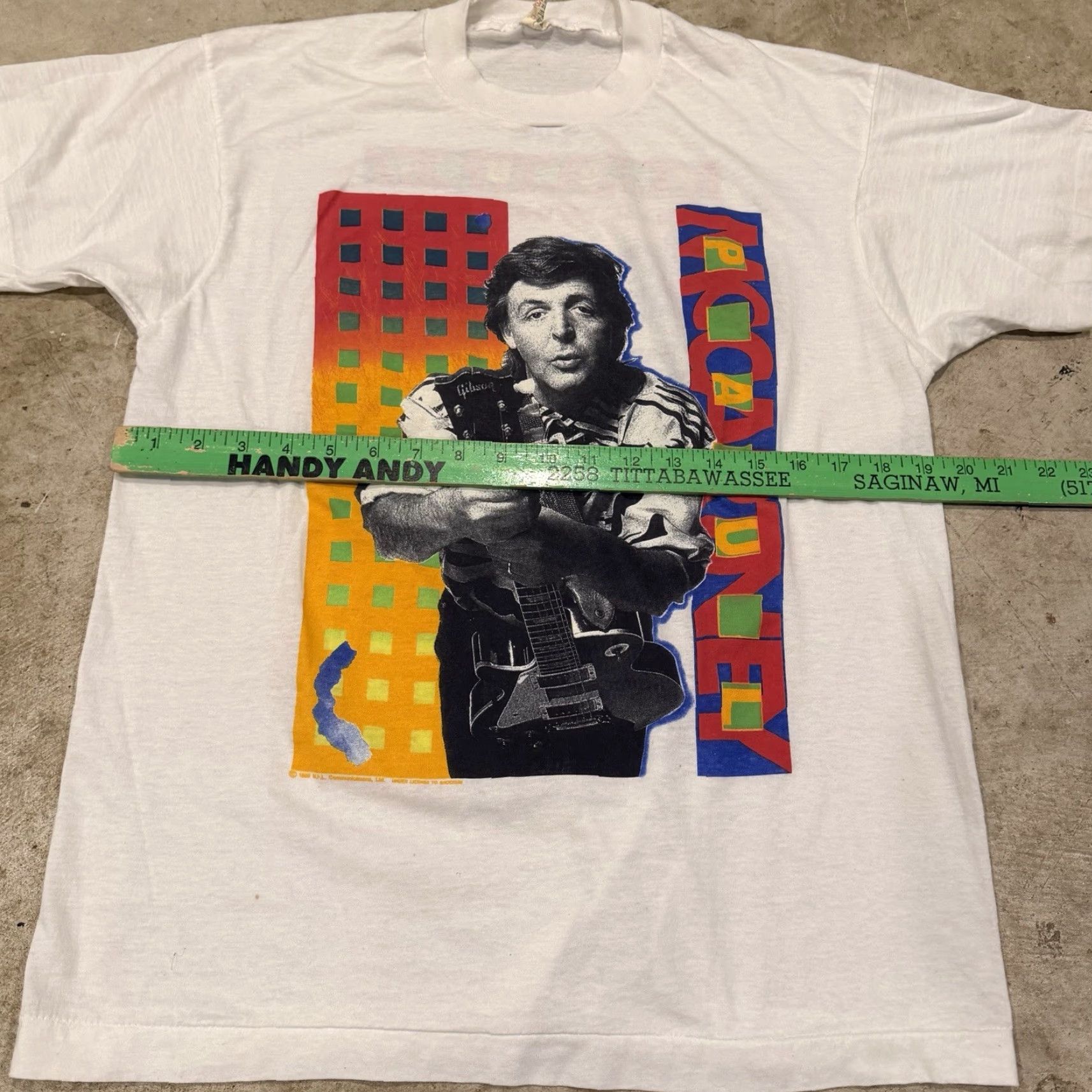 Vintage VINTAGE Paul McCartney World Tour White T-shirt Sz L 80s 90s Band Music Mens Size US L / EU 52-54 / 3 - 5 Thumbnail
