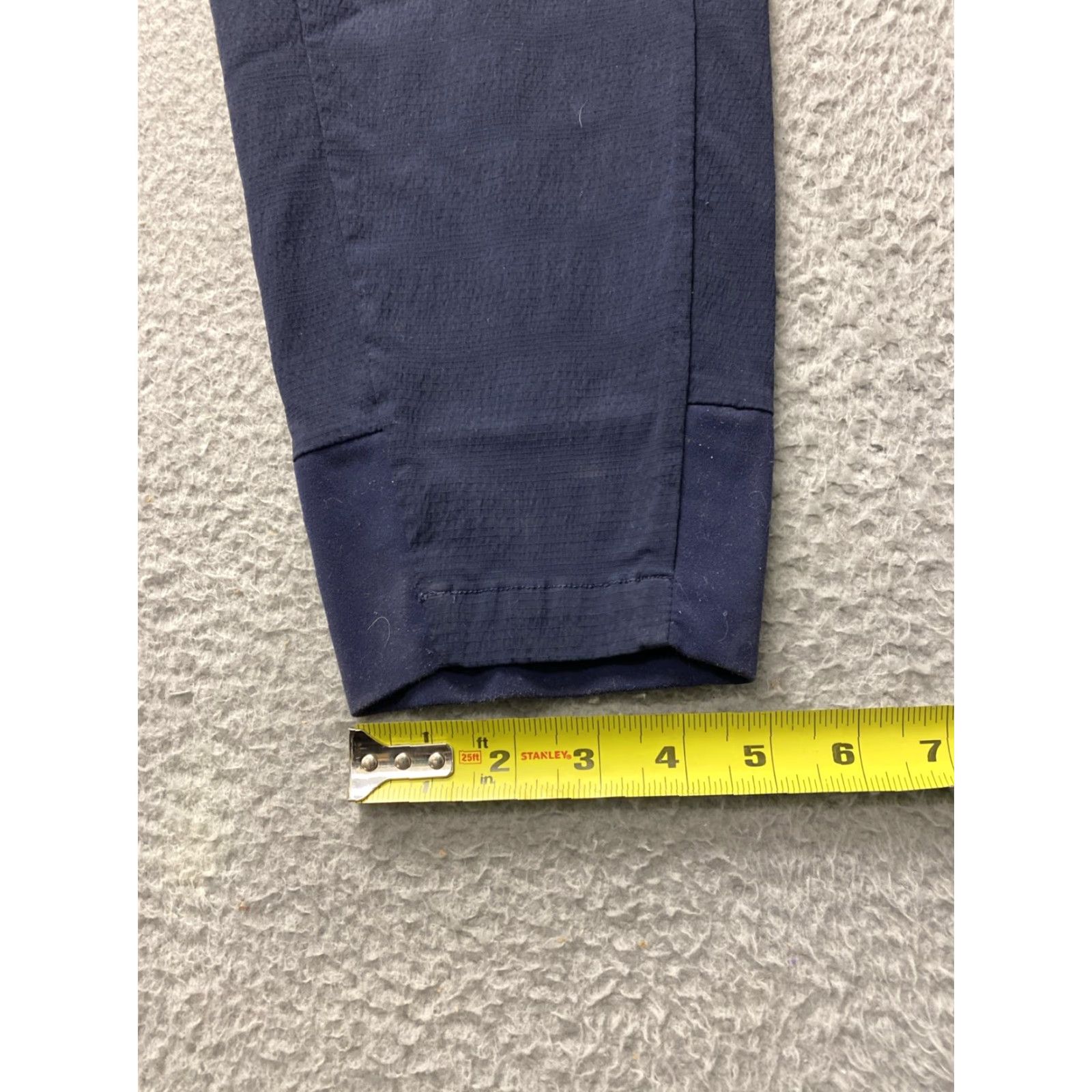 Athleta Athleta Jogger Pants Women’s Size 10 Navy Lightweight Athleisure Sweatpants Pockets Moisture Wicking Tapered Fit Pull On Casual/Activewear 0341 Size 32" / US 10 / IT 46 - 7 Thumbnail