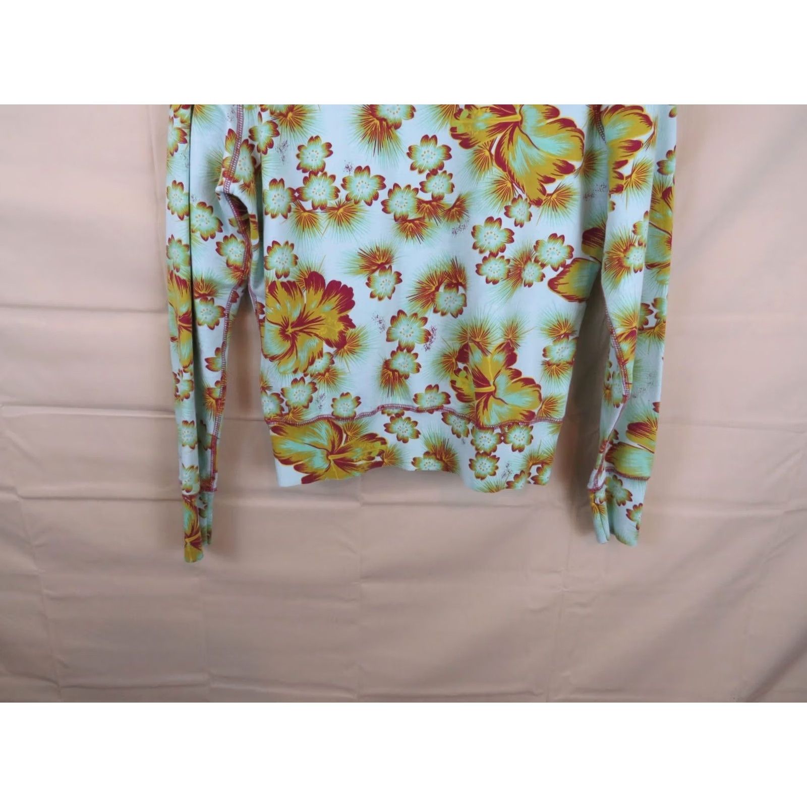 Vintage VINTAGE Girl Yellowstone Park 70s Blue Floral Zip-Front Hoodie Women’s Size S Slim? (no, must use original info) Size L / US 10 / IT 46 - 6 Thumbnail