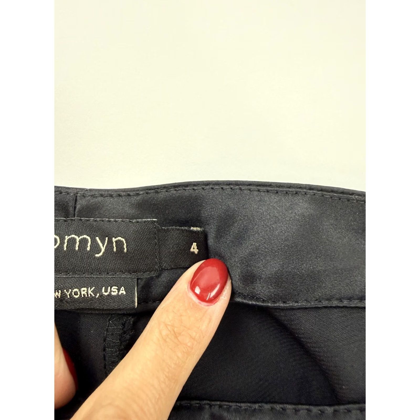 Vintage Womyn Pants Womens 4 Black Satin Cargo Utility Ankle Zip Cuffed USA Workwear Size 27" / US 4 / IT 40 - 4 Thumbnail