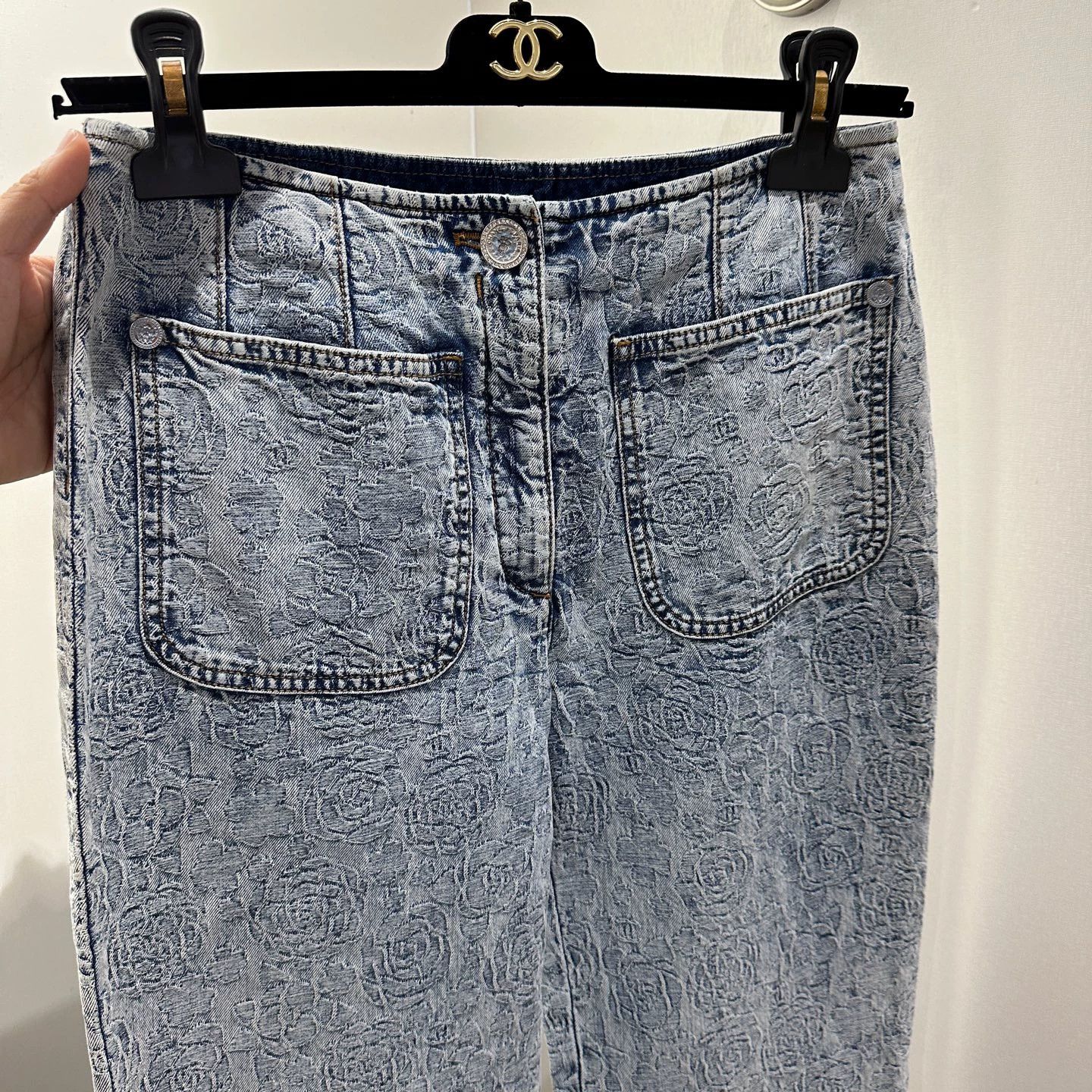 Chanel Chanel 23P Full Print Camellia Straight Jeans 36 Size 26" / US 2 / IT 38 - 6 Thumbnail