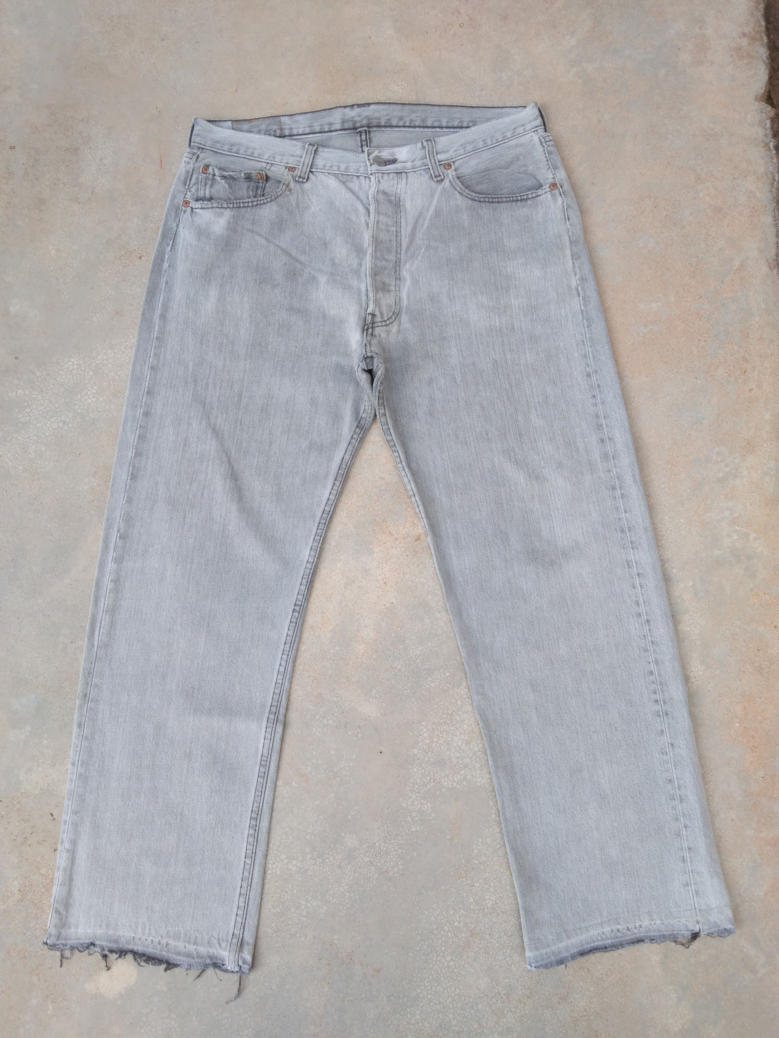 Levi's × Vintage 90s Vintage Levis 501 Made In USA Distressed Jeans 36x29 Size US 36 / EU 52 - 1 Thumbnail