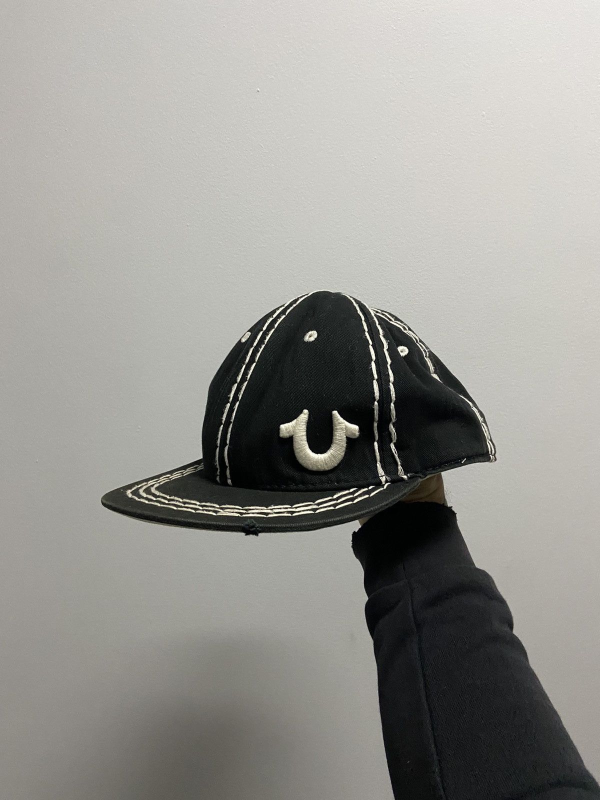 True Religion ダメージ加工キャップy2k フェアリーグランジ