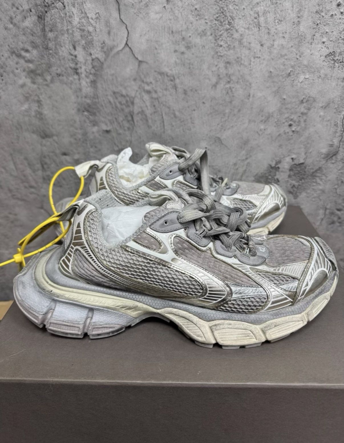 Balenciaga Balenciaga 3XL Low-Top Sneakers K37 Size US 8.5 / EU 41-42 - 3 Thumbnail
