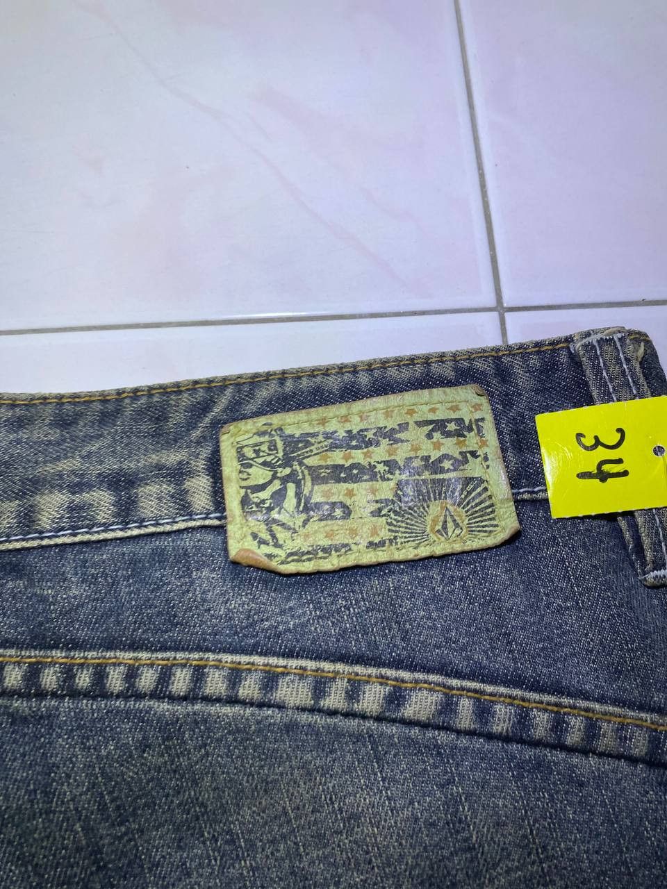 Volcom vintage volcom stone denim nice design made in usa Size US 34 / EU 50 - 12 Thumbnail