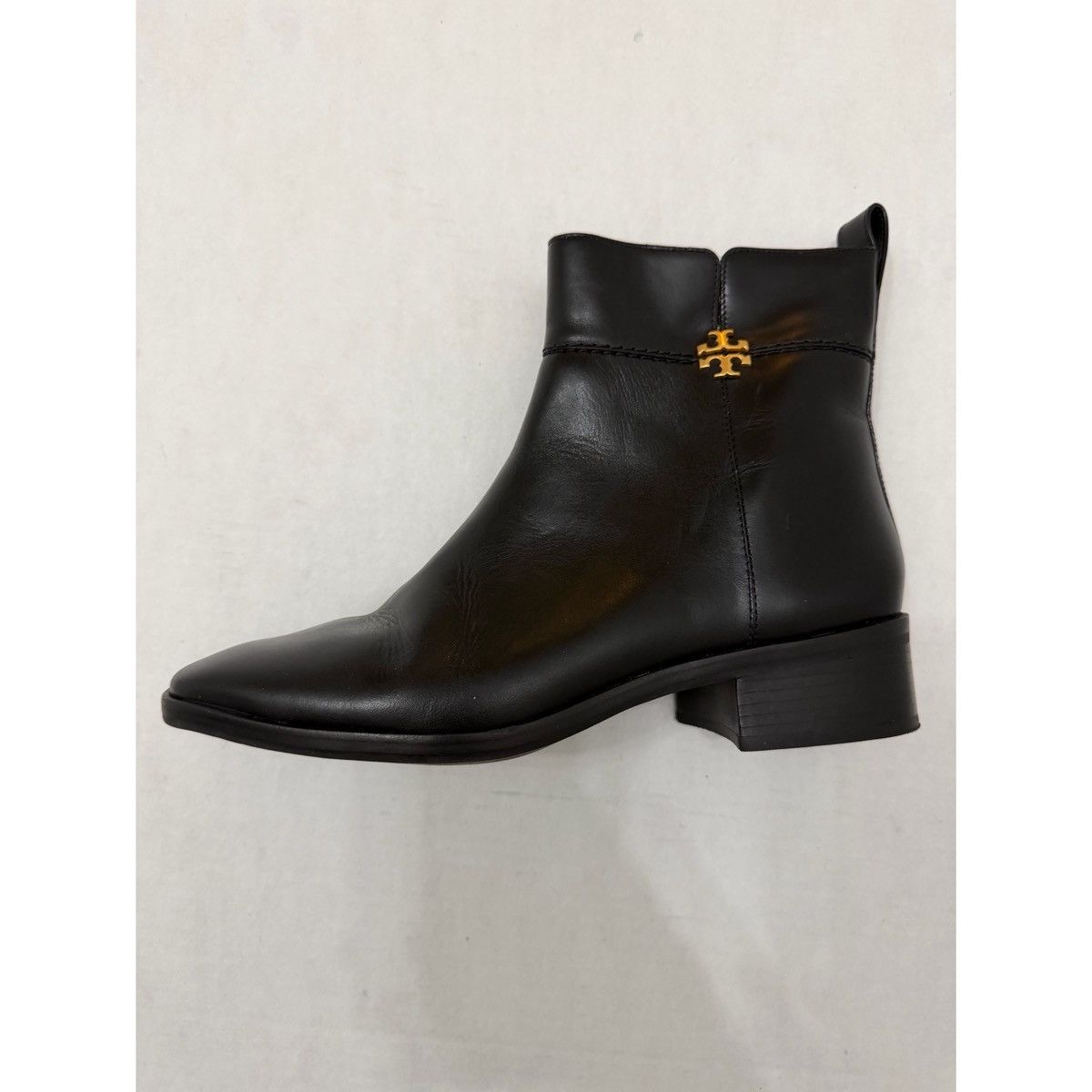 Tory Burch TORY BURCH LOGO BLACK LEATHER ANKLE BOOTS Size US 10 / IT 40 - 2 Thumbnail