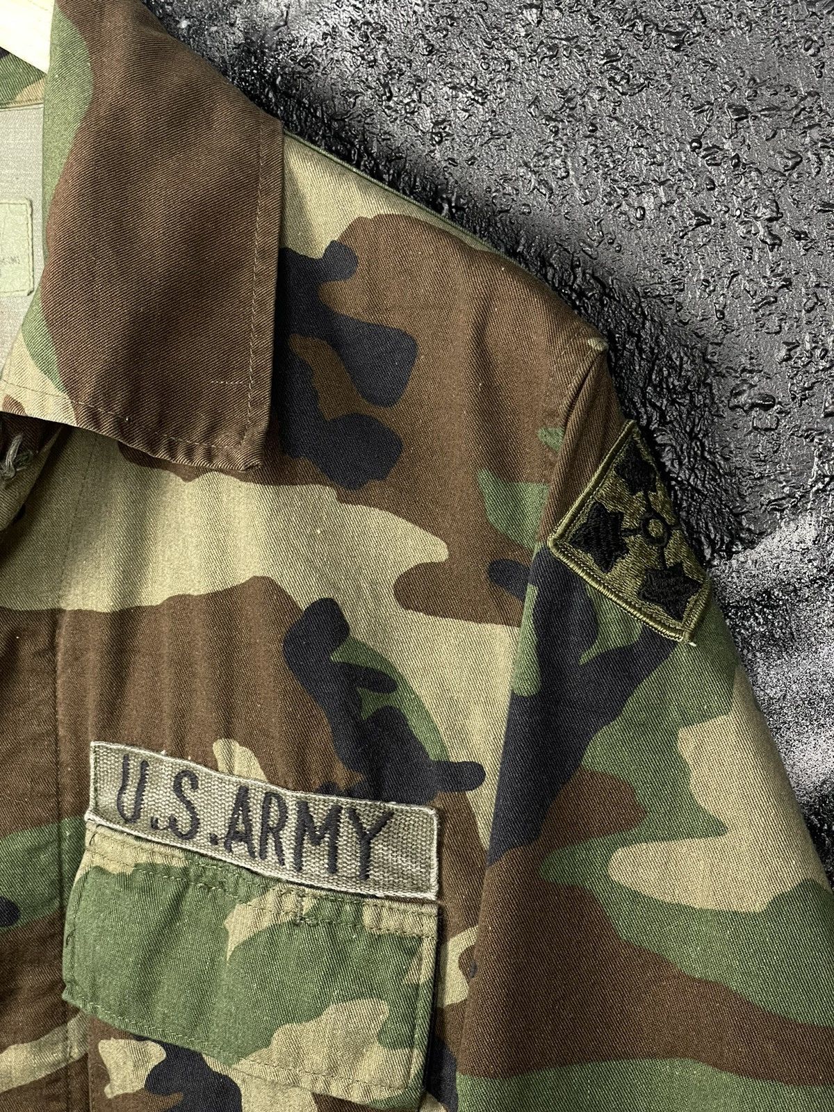 Vintage Army Coat Combat Woodland Camouflage Pattern Men’s Size S Size US S / EU 44-46 / 1 - 7 Thumbnail