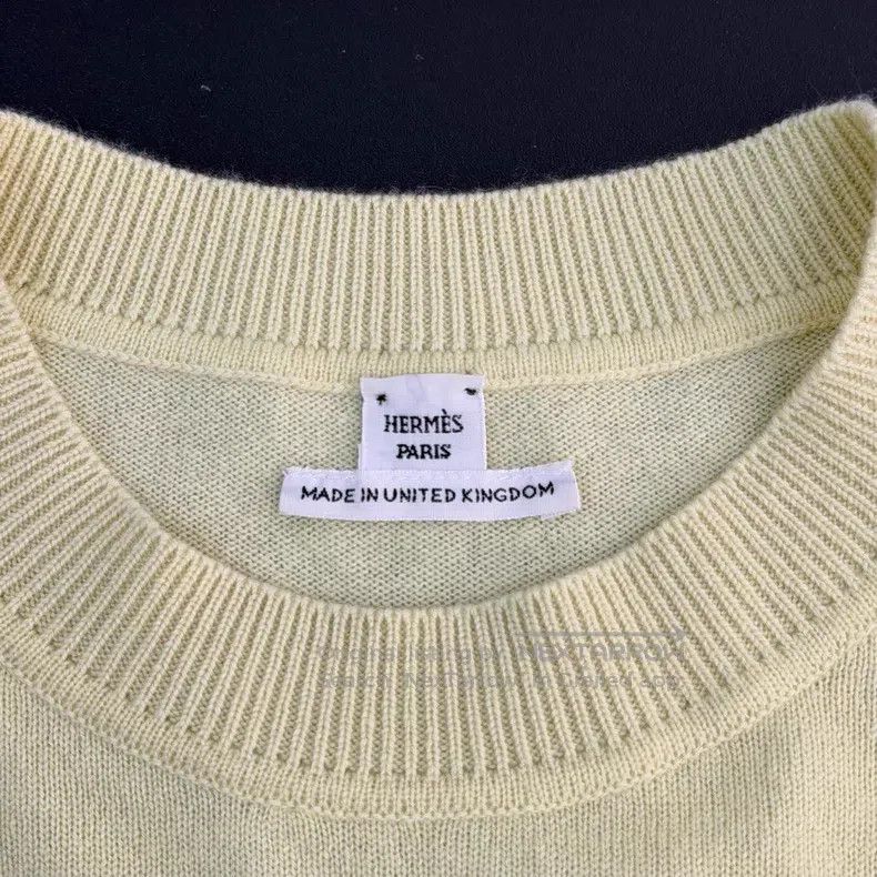 Hermes Hermes Yellow Large Logo Cashmere Sweater Size XS / US 0-2 / IT 36-38 - 5 Thumbnail
