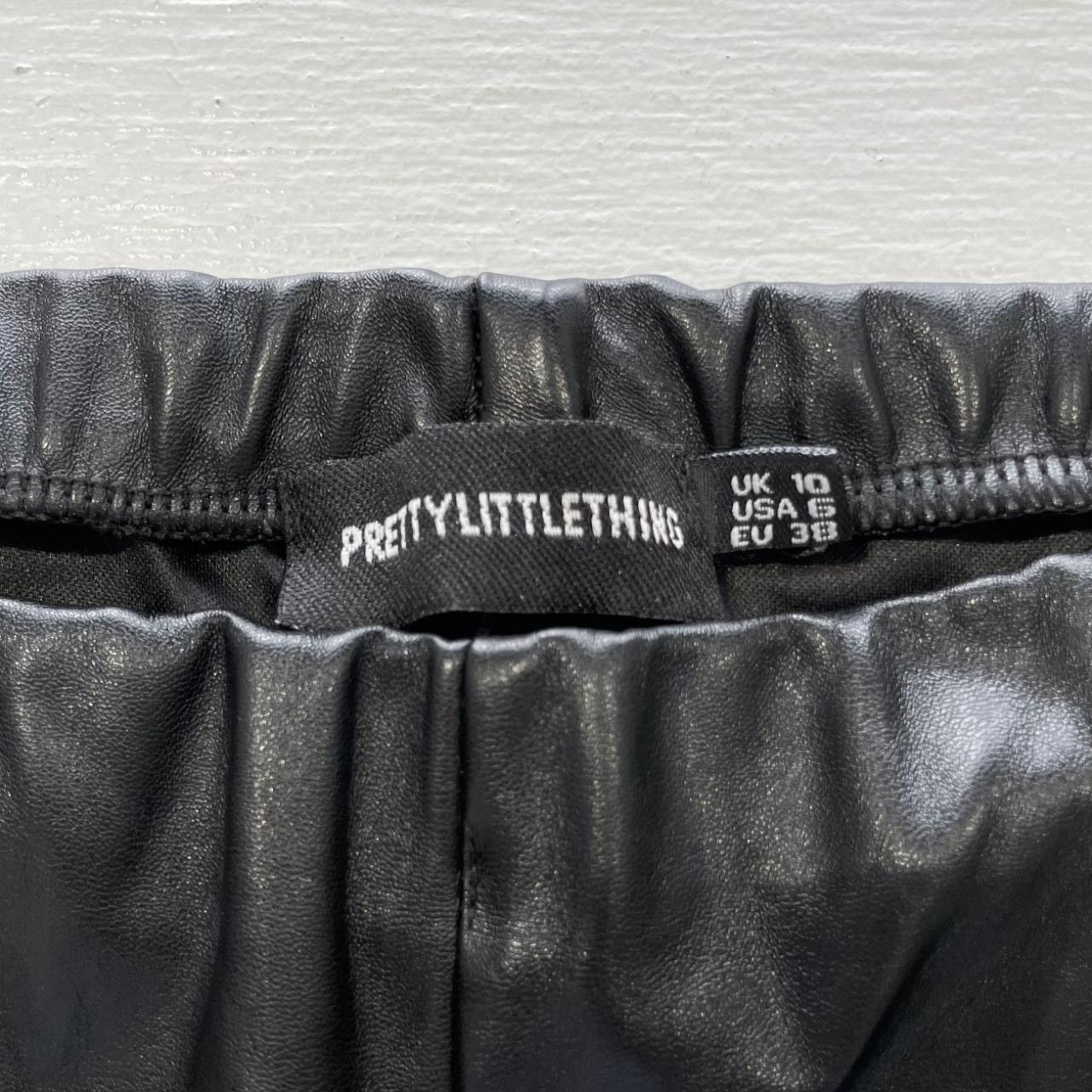 PrettyLittleThing PrettyLittleThing Faux Leather Side Split Hem High Rise Pant Size 28" / US 6 / IT 42 - 8 Thumbnail